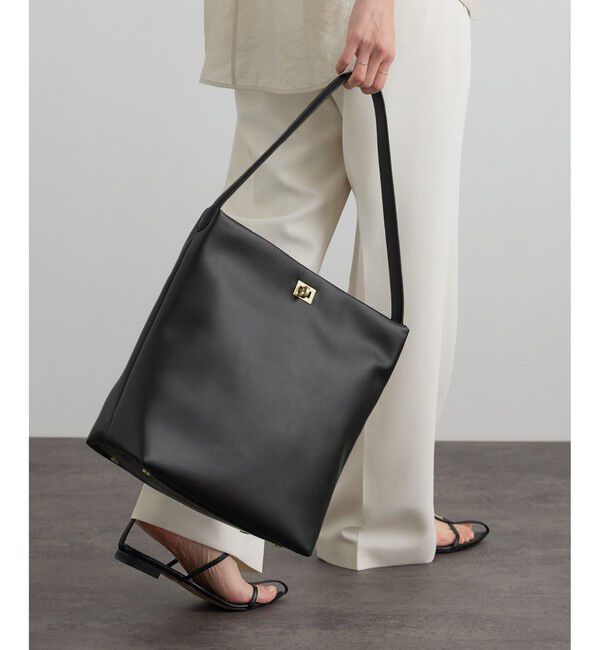 SALON adam et rope'「【WEB限定】【WS（ドゥーブル）】ソフトレザーメタルロックバケットバッグ」|ショルダー・メッセンジャー|