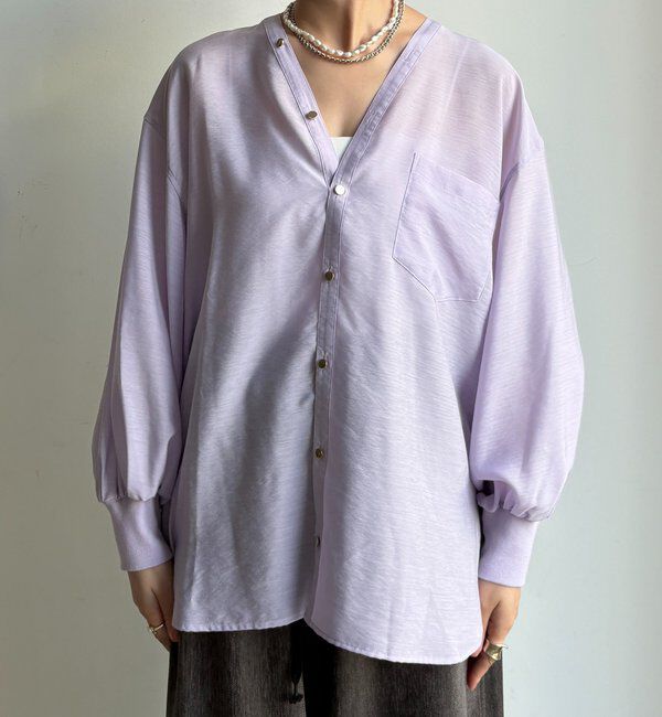  「【新色追加】GOLDボタンVVシャツ」|シャツ・ブラウス|