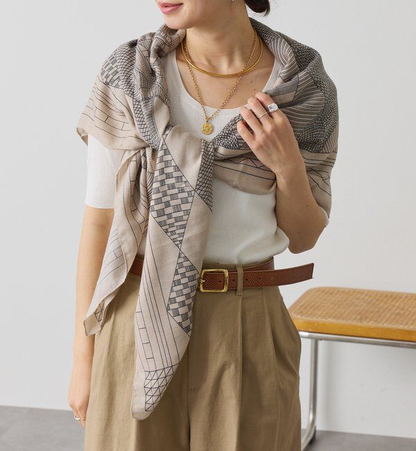  「【デイリーに活躍/大判130&times;130】ダイヤホース柄大判スカーフ」|バンダナ・スカーフ|