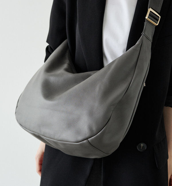  「ソフトレザーラウンドビッグショルダーバッグ」|ショルダー・メッセンジャー|