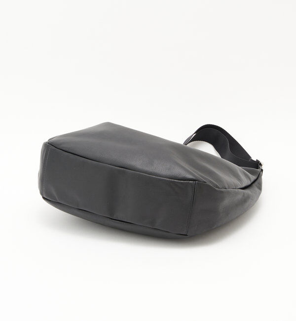  「ソフトレザーラウンドビッグショルダーバッグ」|ショルダー・メッセンジャー|