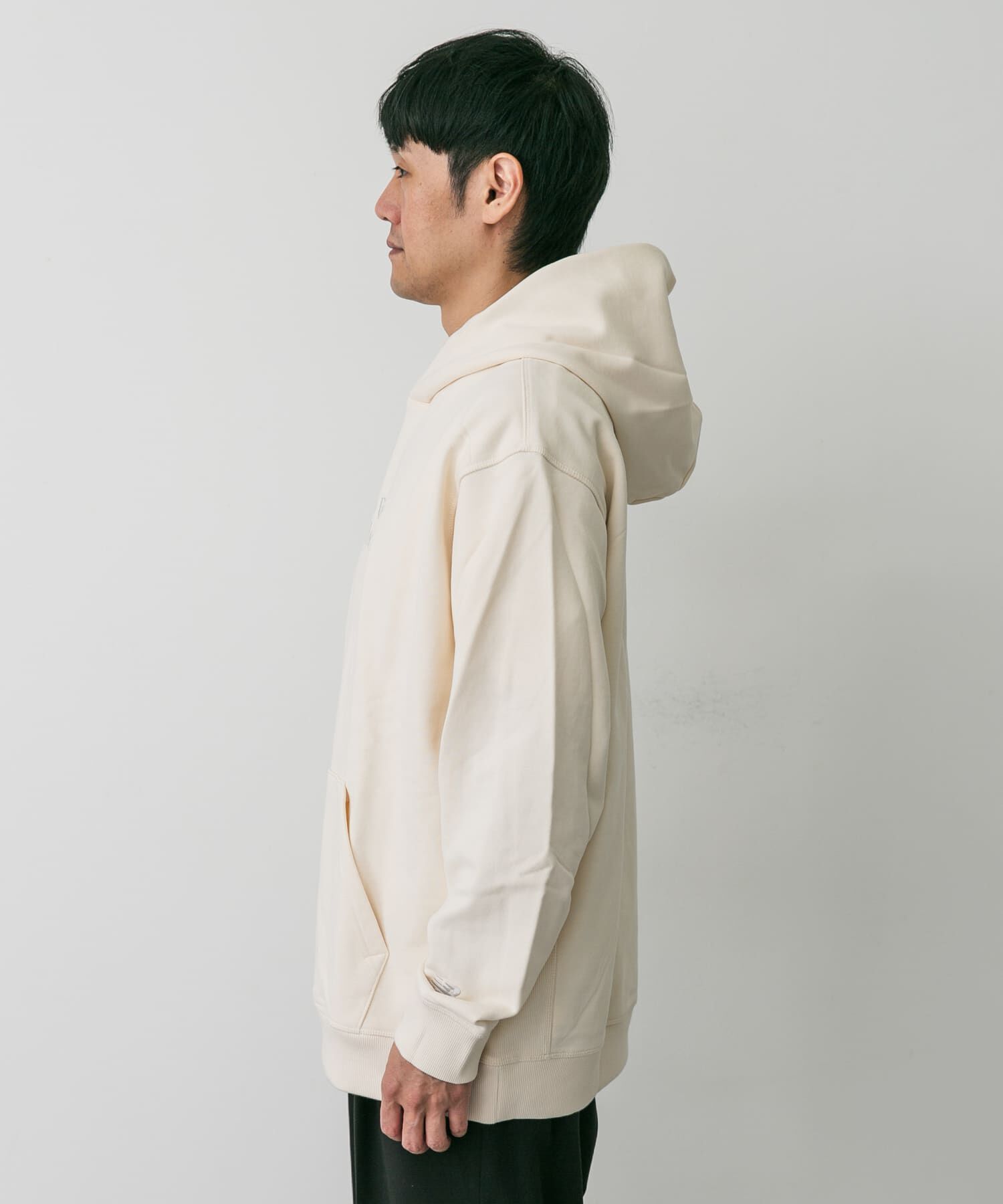 URBAN RESEARCH DOORS「NEW BALANCE　Athletics クラシックスフーディ」|パーカー|