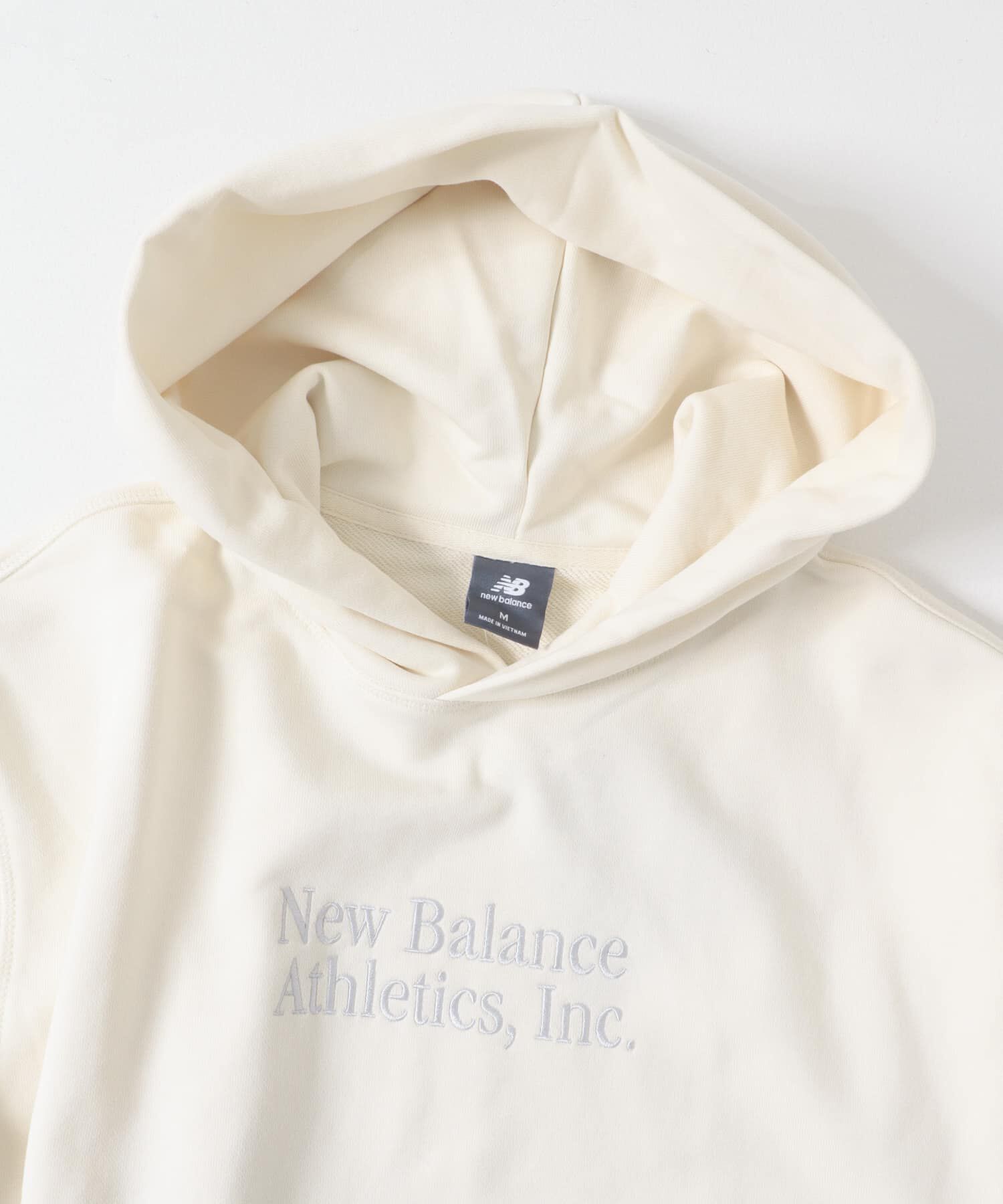URBAN RESEARCH DOORS「NEW BALANCE　Athletics クラシックスフーディ」|パーカー|