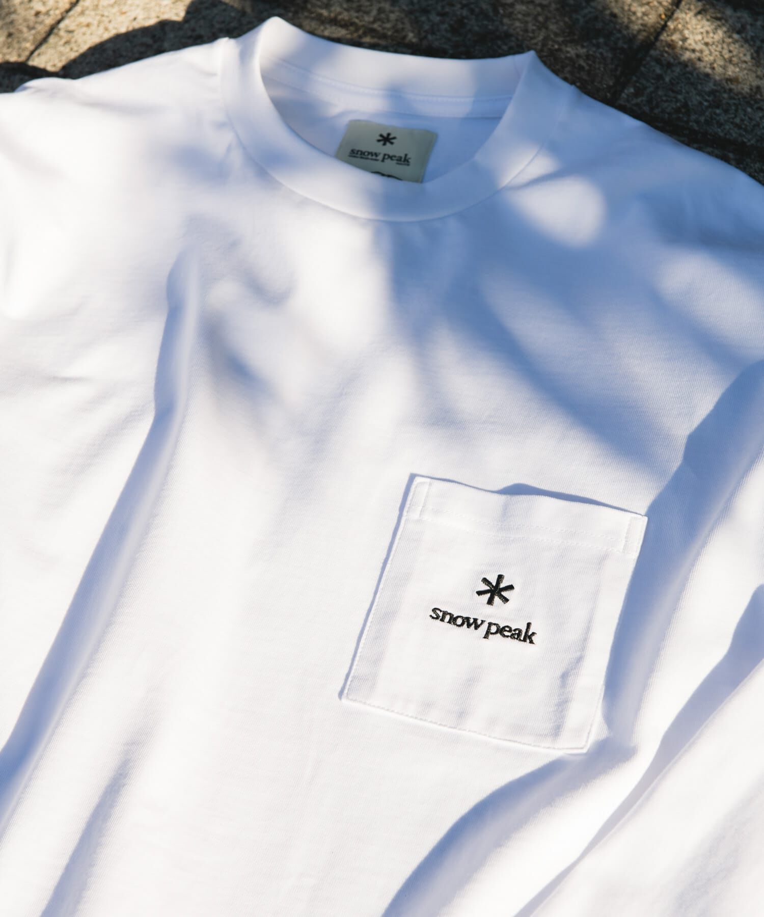 URBAN RESEARCH DOORS「『別注』Snow Peak Apparel&times;DOORS　POCKET LOGO LONG-SLEEVE T-SHIRTS」|Tシャツ・カットソー|