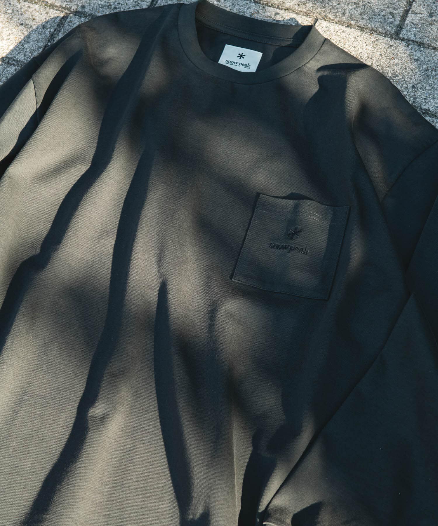 URBAN RESEARCH DOORS「『別注』Snow Peak Apparel&times;DOORS　POCKET LOGO LONG-SLEEVE T-SHIRTS」|Tシャツ・カットソー|