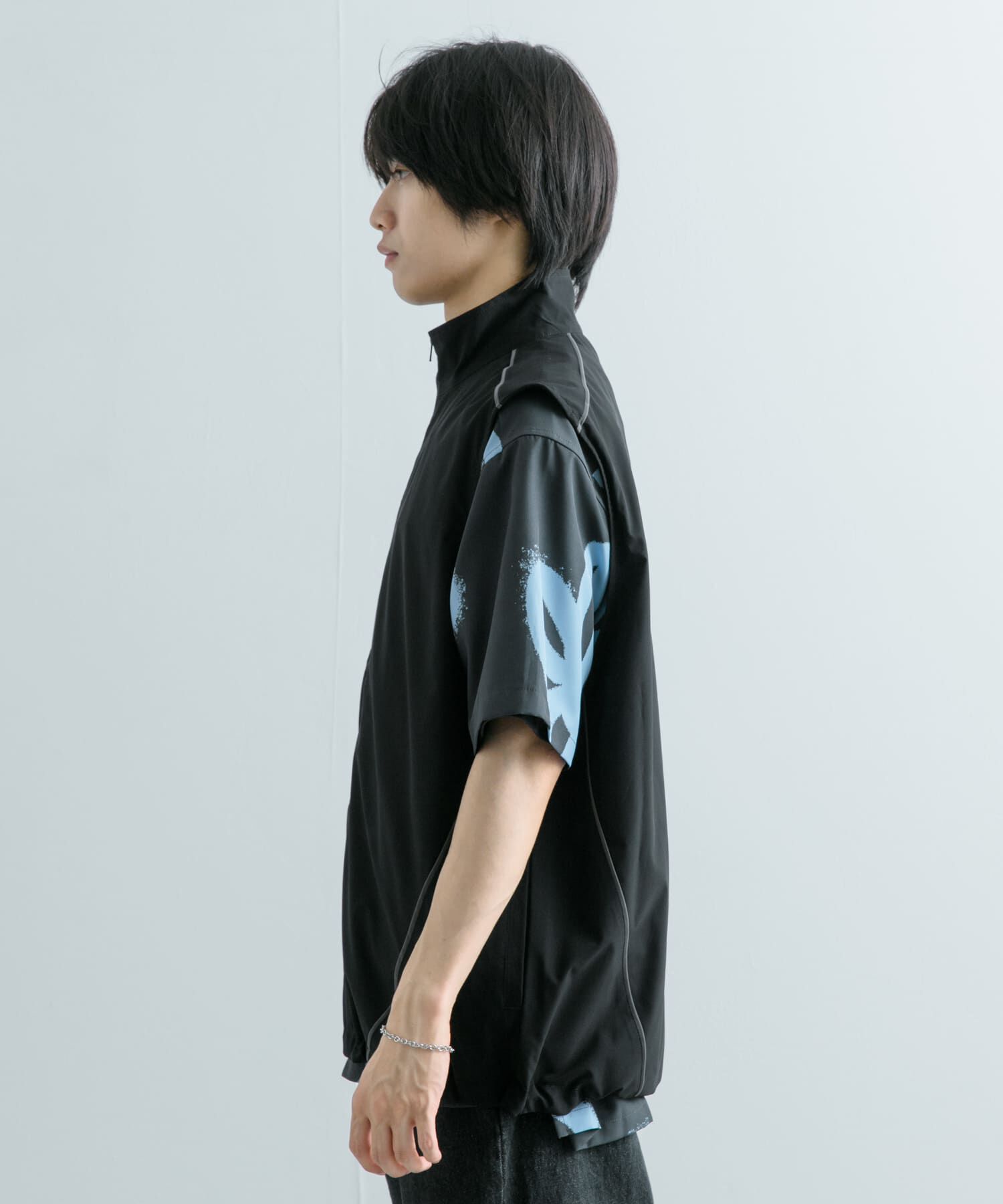 SENSE OF PLACE by URBAN RESEARCH「『セットアップ対応』 ブロックドトラックベスト」|ノーカラーコート|