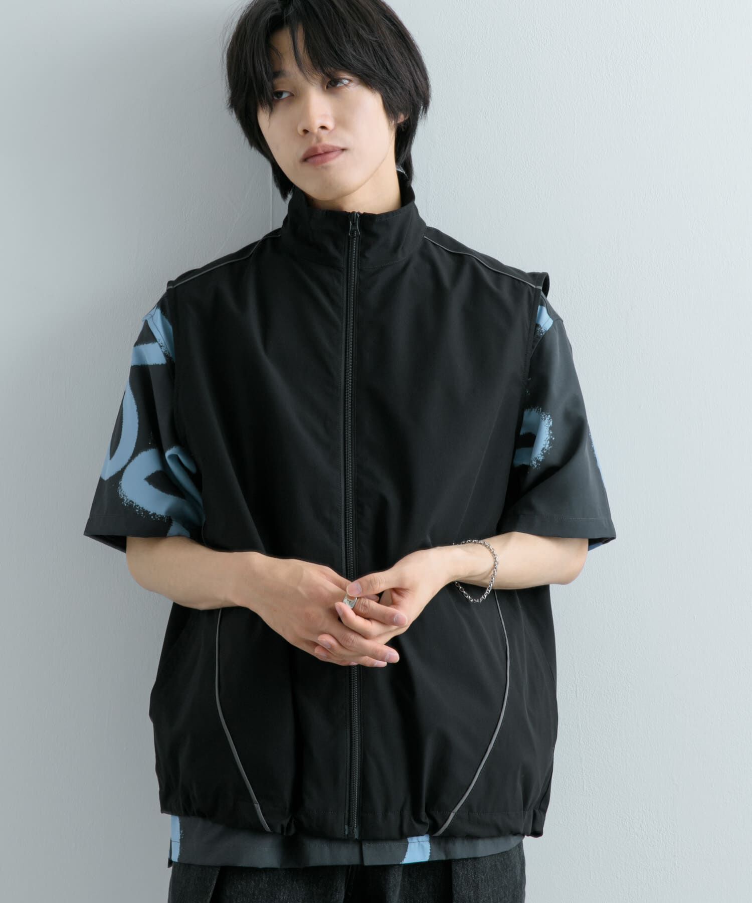 SENSE OF PLACE by URBAN RESEARCH「『セットアップ対応』 ブロックドトラックベスト」|ノーカラーコート|