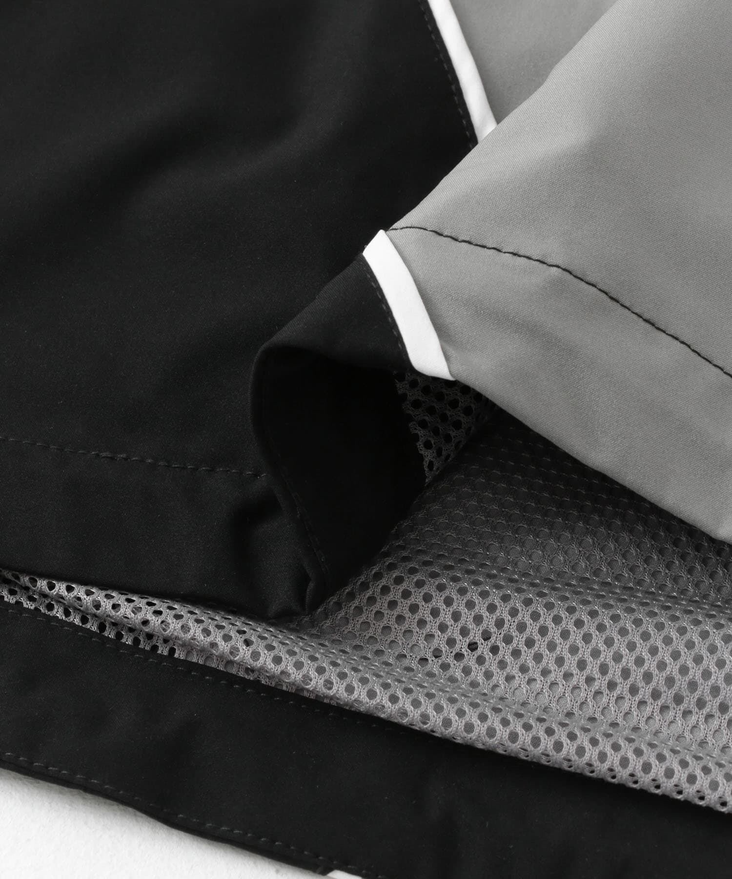 SENSE OF PLACE by URBAN RESEARCH「『セットアップ対応』 ブロックドトラックベスト」|ノーカラーコート|