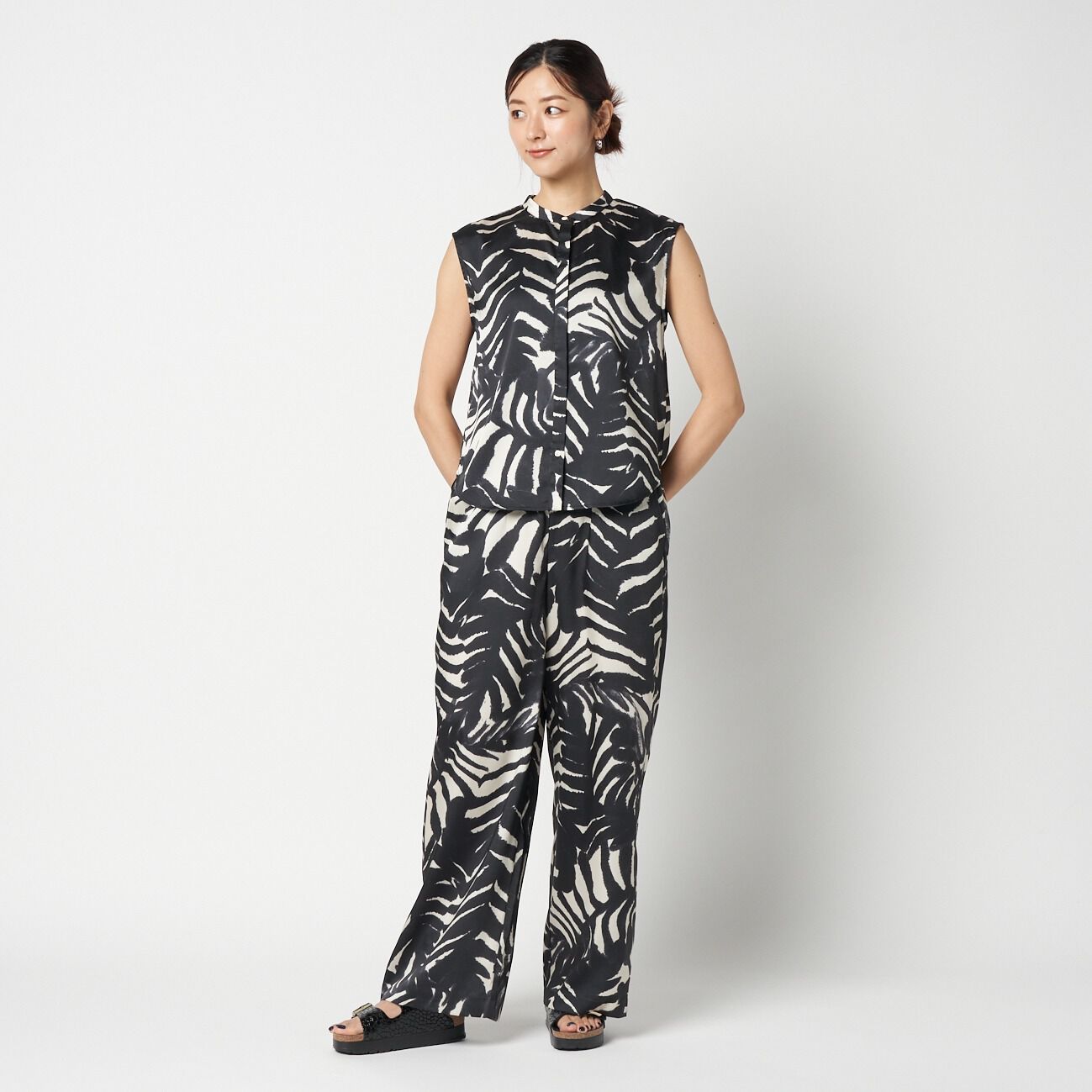 HELIOPOLE「HELIOPOLE ARGENTI PRINT SLEEVELESS BLOUSE」|シャツ・ブラウス|