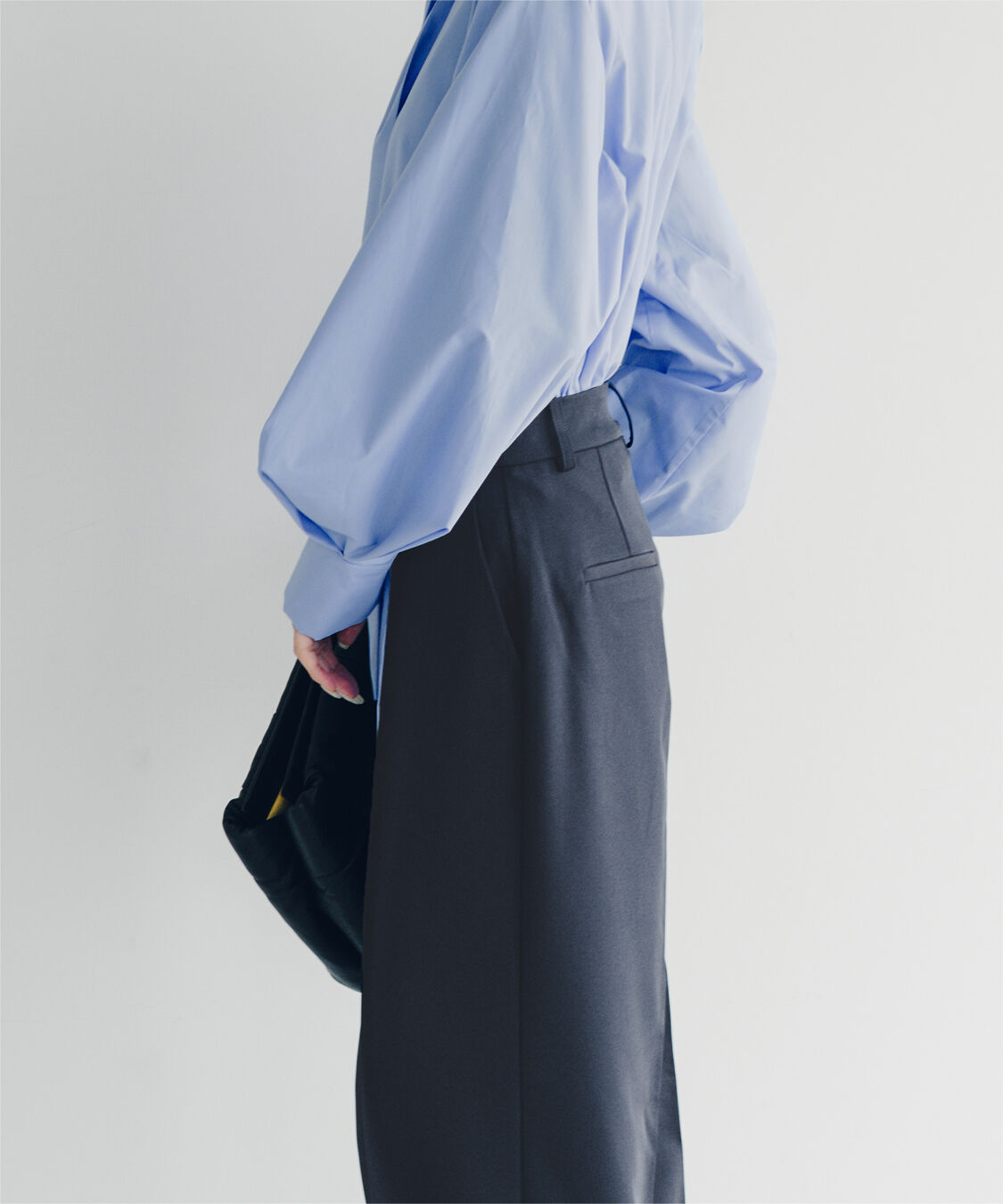 ur's「【小林有里さんコラボアイテム】ピンタックセンタープレスワイドパンツ」|スラックス|