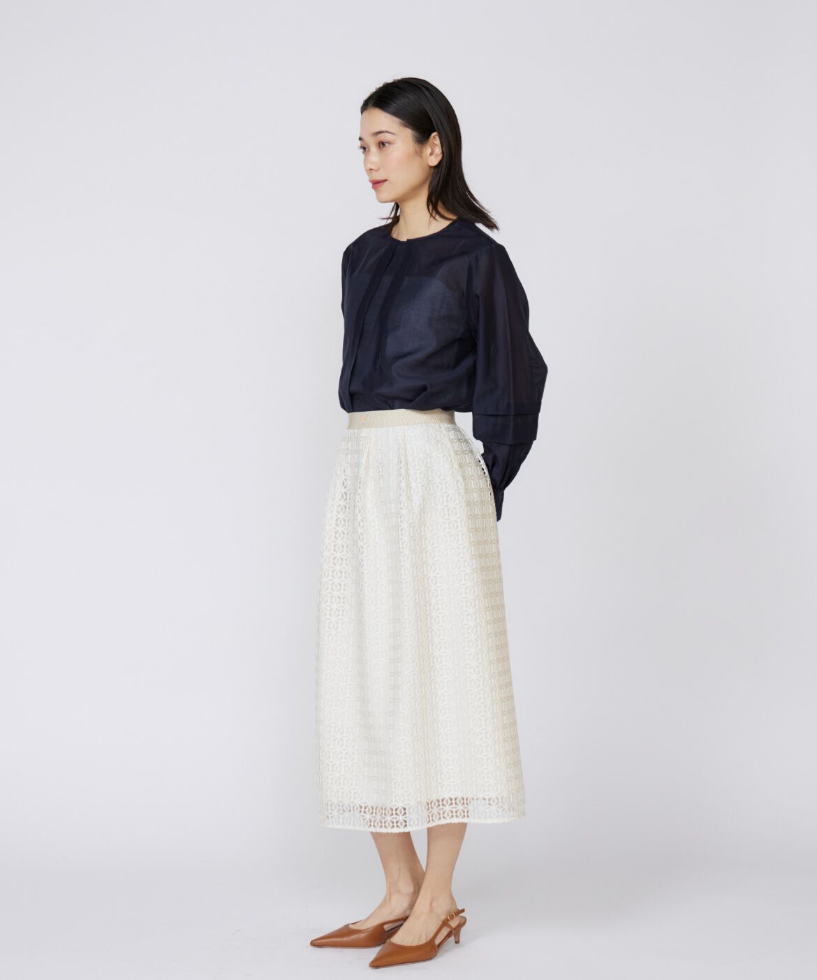 INED「シャイニーローンタックブラウス」|シャツ・ブラウス|