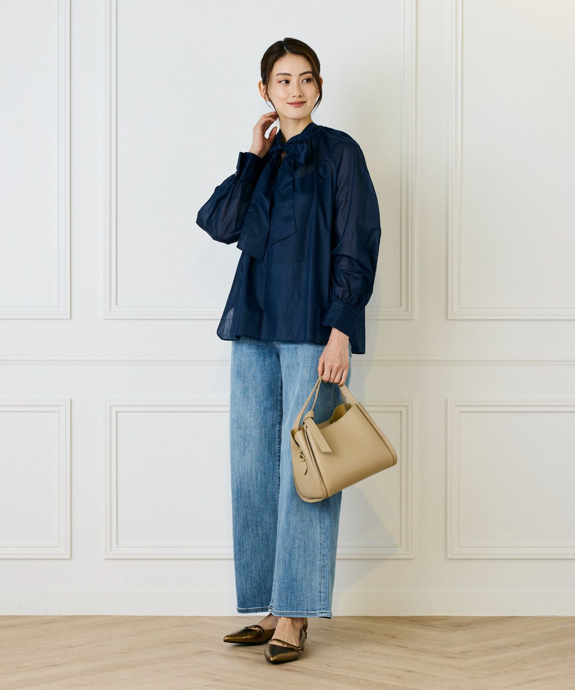 INED「《大きいサイズ》シャドーボーダーボウタイブラウス」|シャツ・ブラウス|