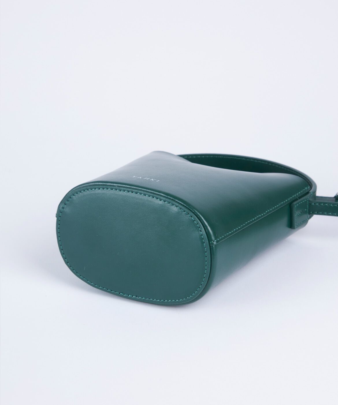 FAVORITE SUKINAMONO「クロスボディバッグ《YAHKI》」|ショルダー・メッセンジャー|