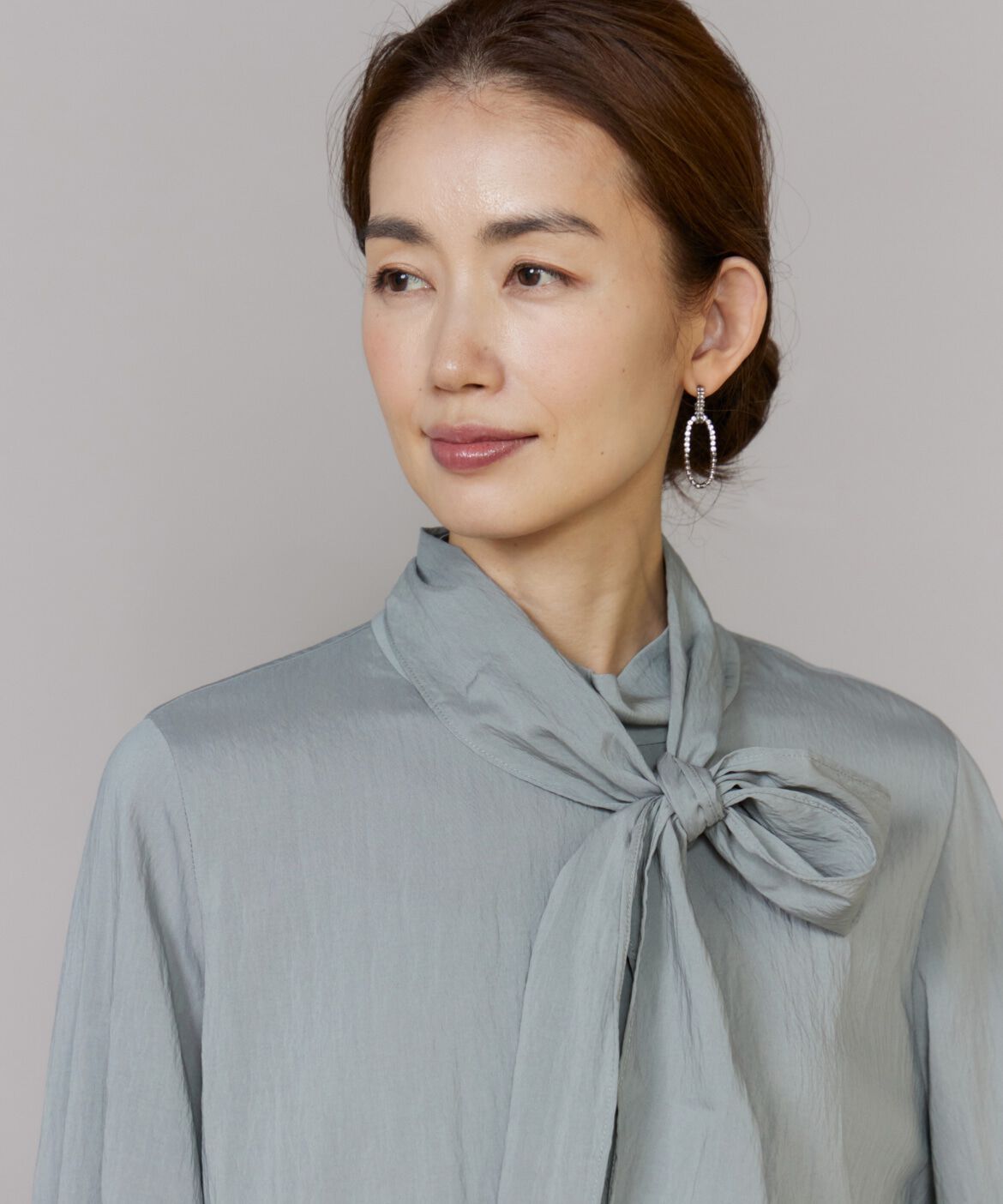 Le Souk「《大きいサイズ》ハイネックボウタイブラウス」|シャツ・ブラウス|