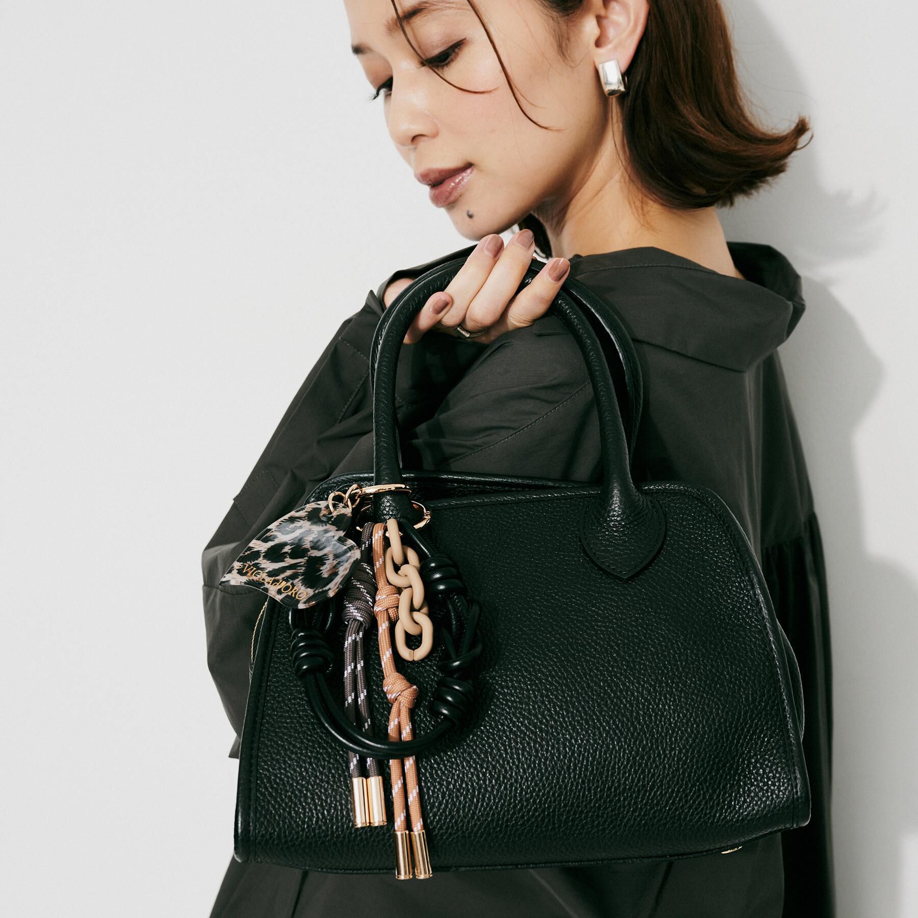 UNTITLED「【VIOLA d&rsquo;ORO】バッグチャーム」|キーケース|