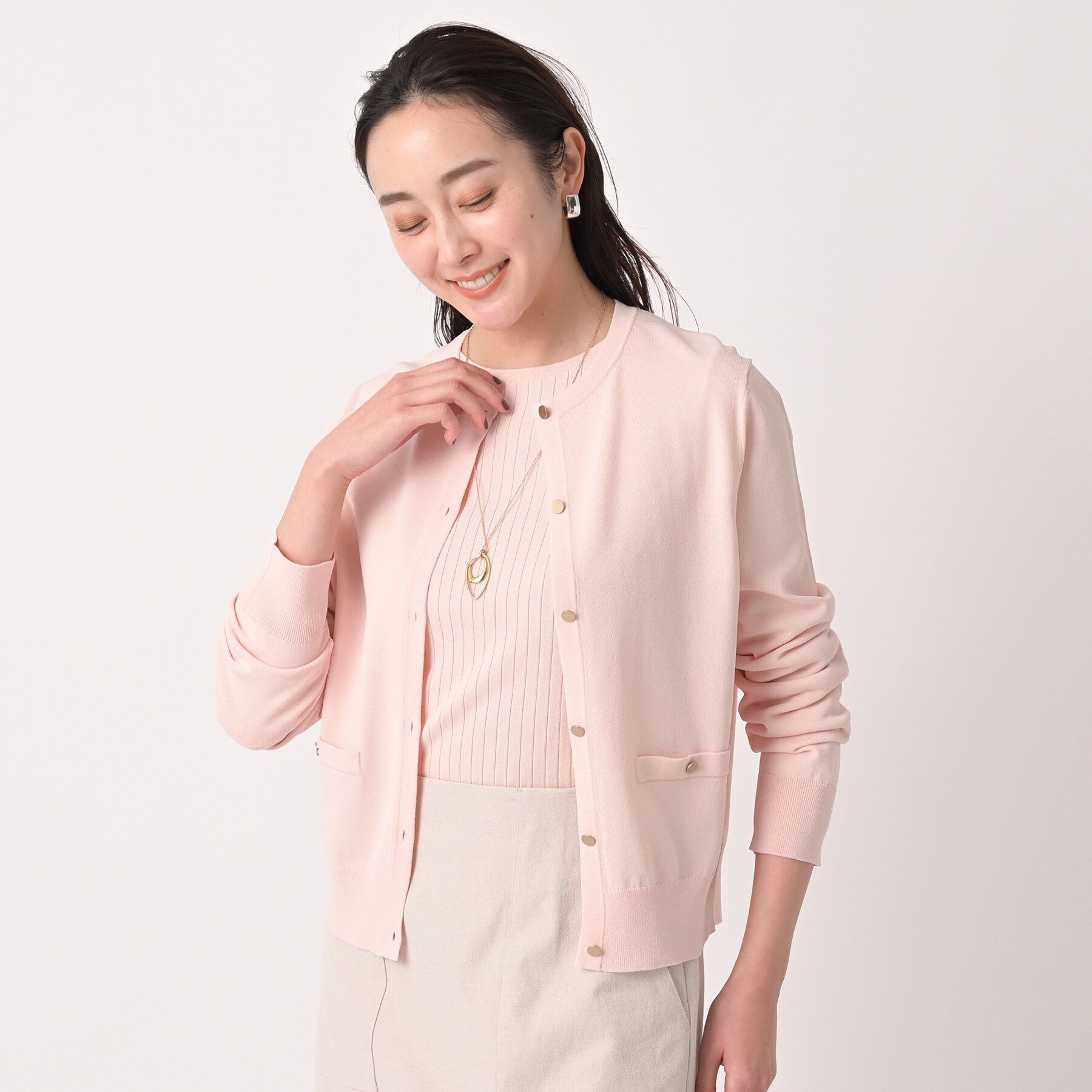 UNTITLED「クルーネックニットカーディガン」|カーディガン|