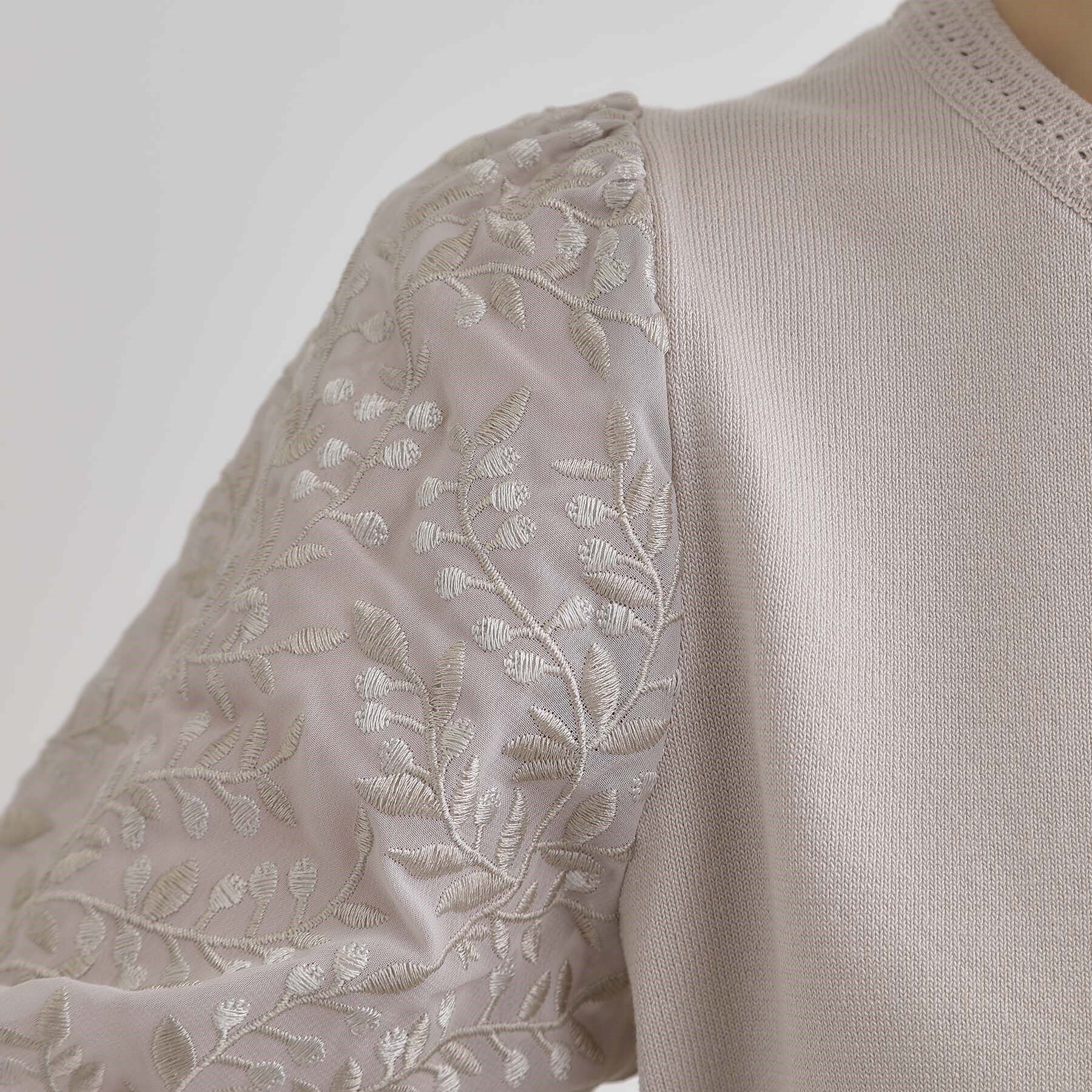 grove「ほんのり透ける抜け感がポイント！袖刺繍5分袖プルオーバー」|ニット・セーター|