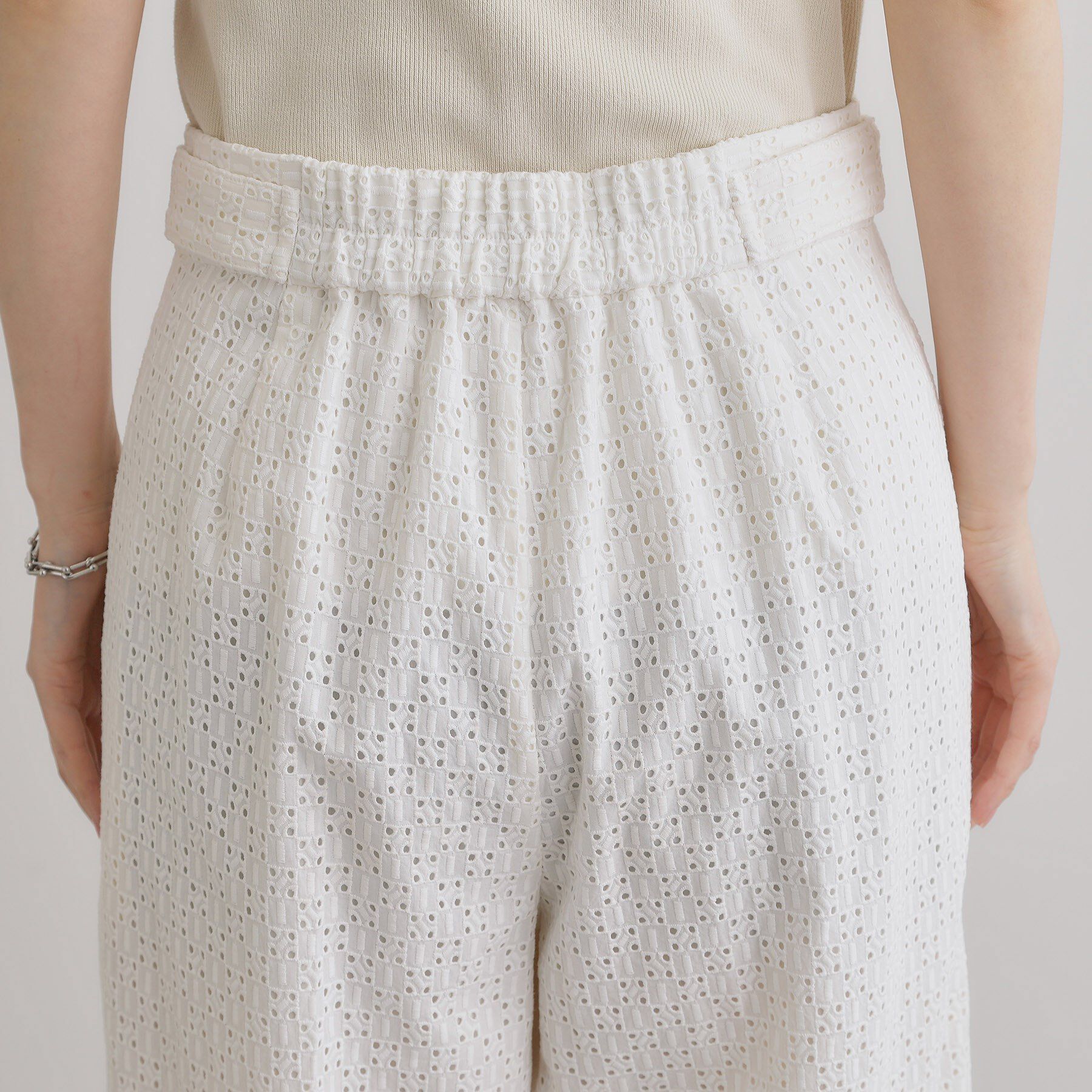 grove「【レースの透け感が軽やか】エンブロイダリーレースワイドパンツ」|その他|