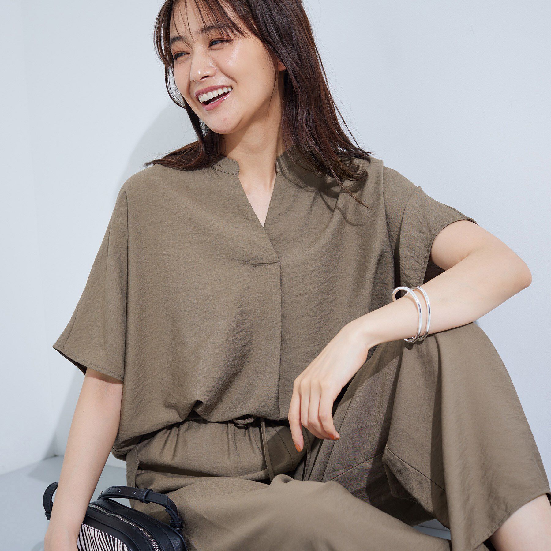 INDIVI「【洗える／UVケア／SETUP可能】スキッパードルマンブラウス」|シャツ・ブラウス|モカブラウン(042