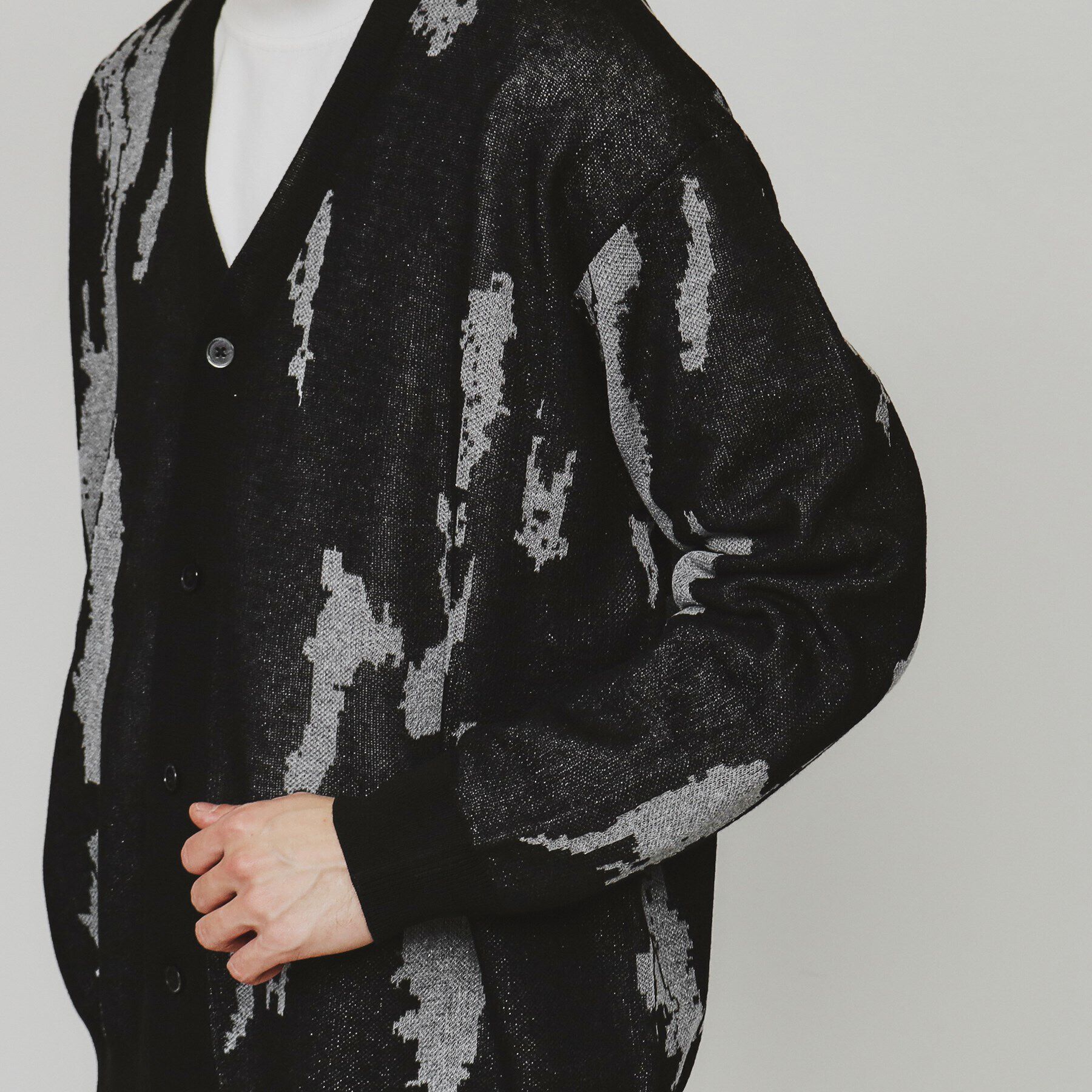 tk.TAKEO KIKUCHI「アブストラクトシアーカーディガン」|カーディガン|