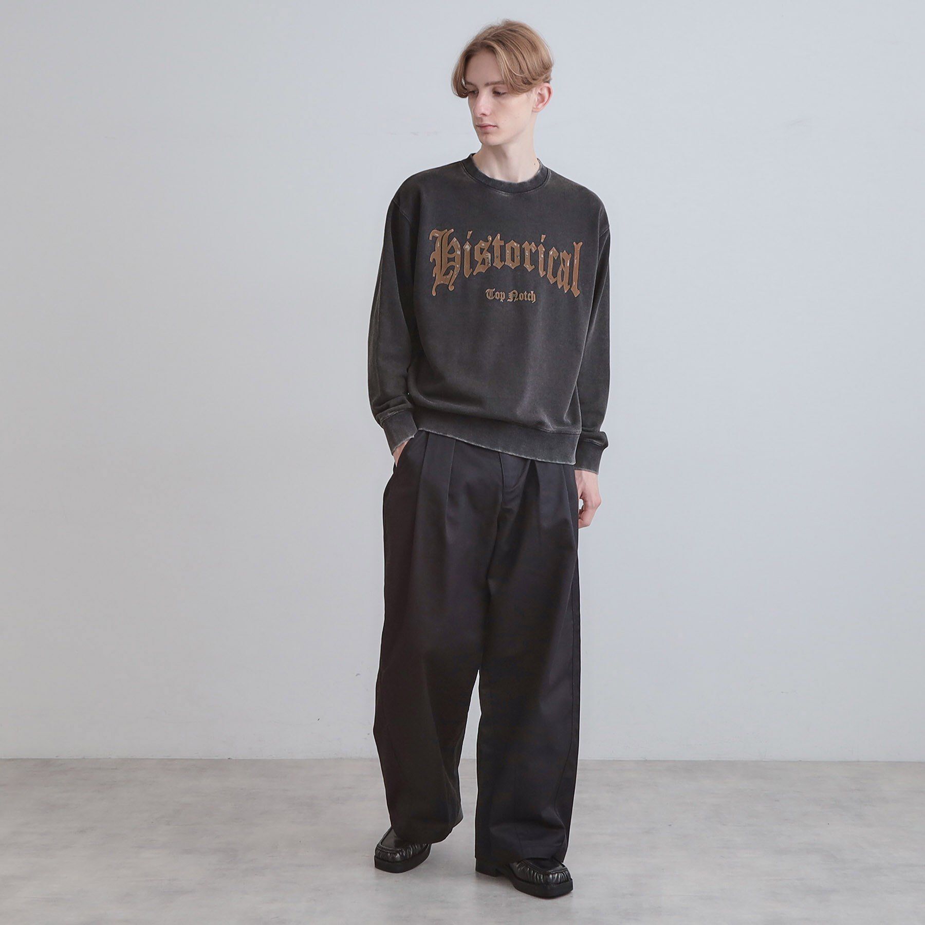 tk.TAKEO KIKUCHI「カレッジフロッキープリントスウェット」|パーカー|