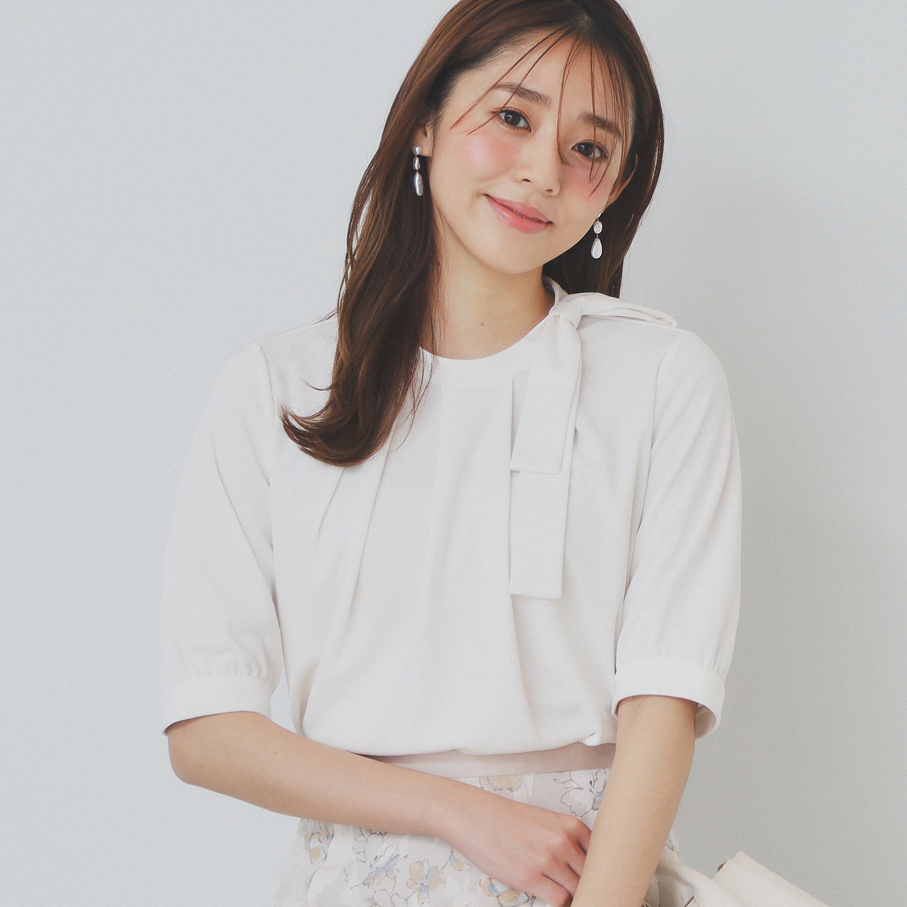 index「サイドリボンデザイントップス【UV/接触冷感/吸水速乾/洗濯機洗い可】」|シャツ・ブラウス|オフホワイト(003