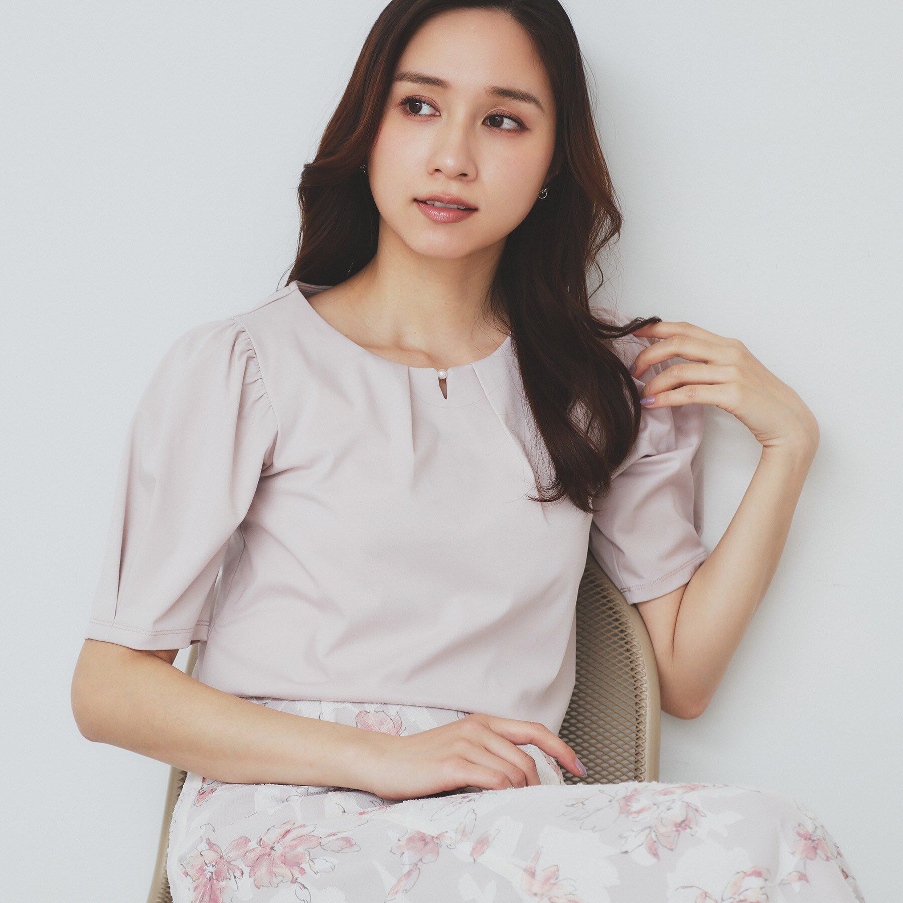 index「フロントパール調タックパフトップス【UV/接触冷感/洗濯機洗い可】」|Tシャツ・カットソー|グレージュ(050)