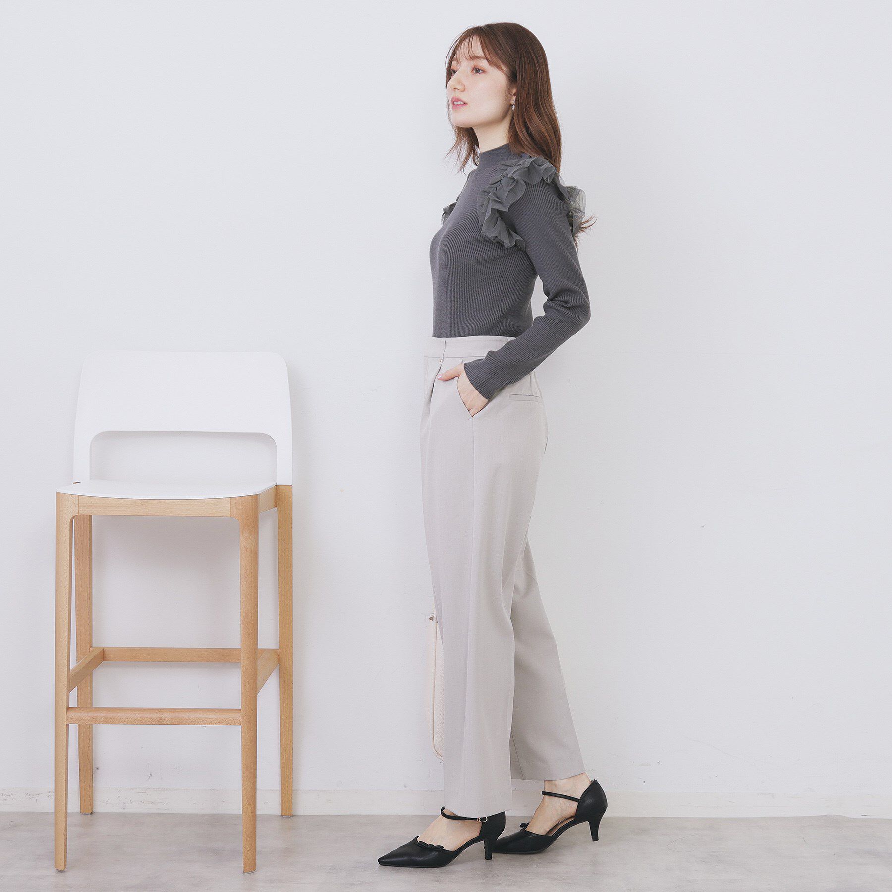 index「ショルダーチュールフリルハイネックニット【洗濯機OK/抗ピル】」|ニット・セーター|