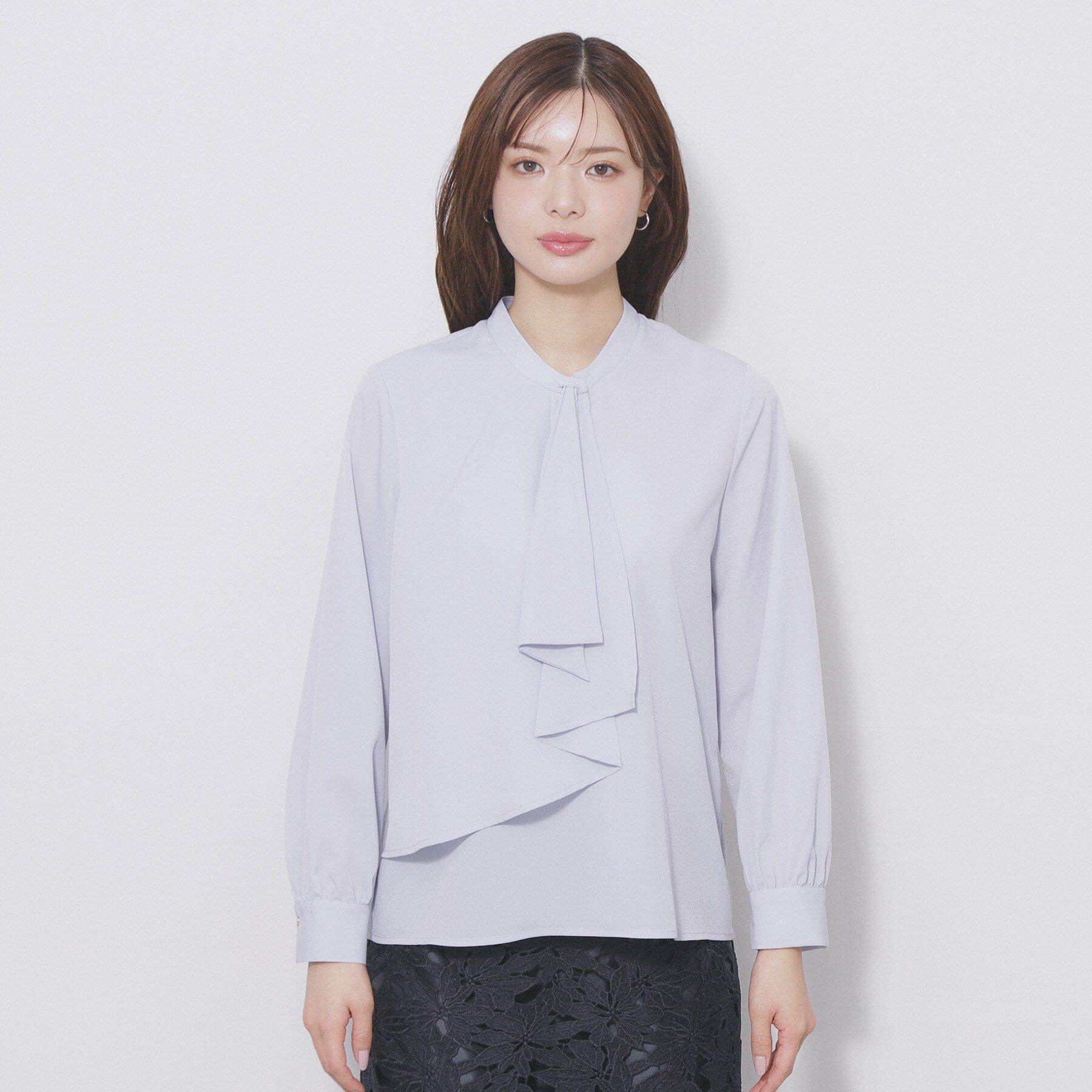 index「アシンメトリーボウタイブラウス【洗濯機OK/イージーアイロン/防シワ】《XS～LL》」|シャツ・ブラウス|