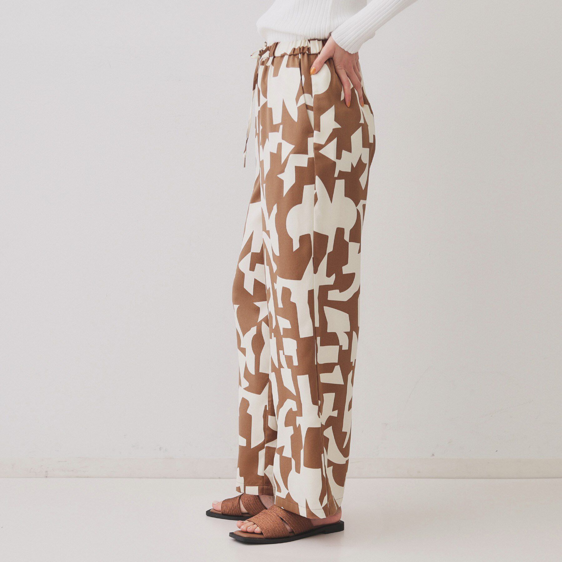 OPAQUE.CLIP「幾何プリントイージーワイドパンツ【洗濯機洗い可】」|その他|