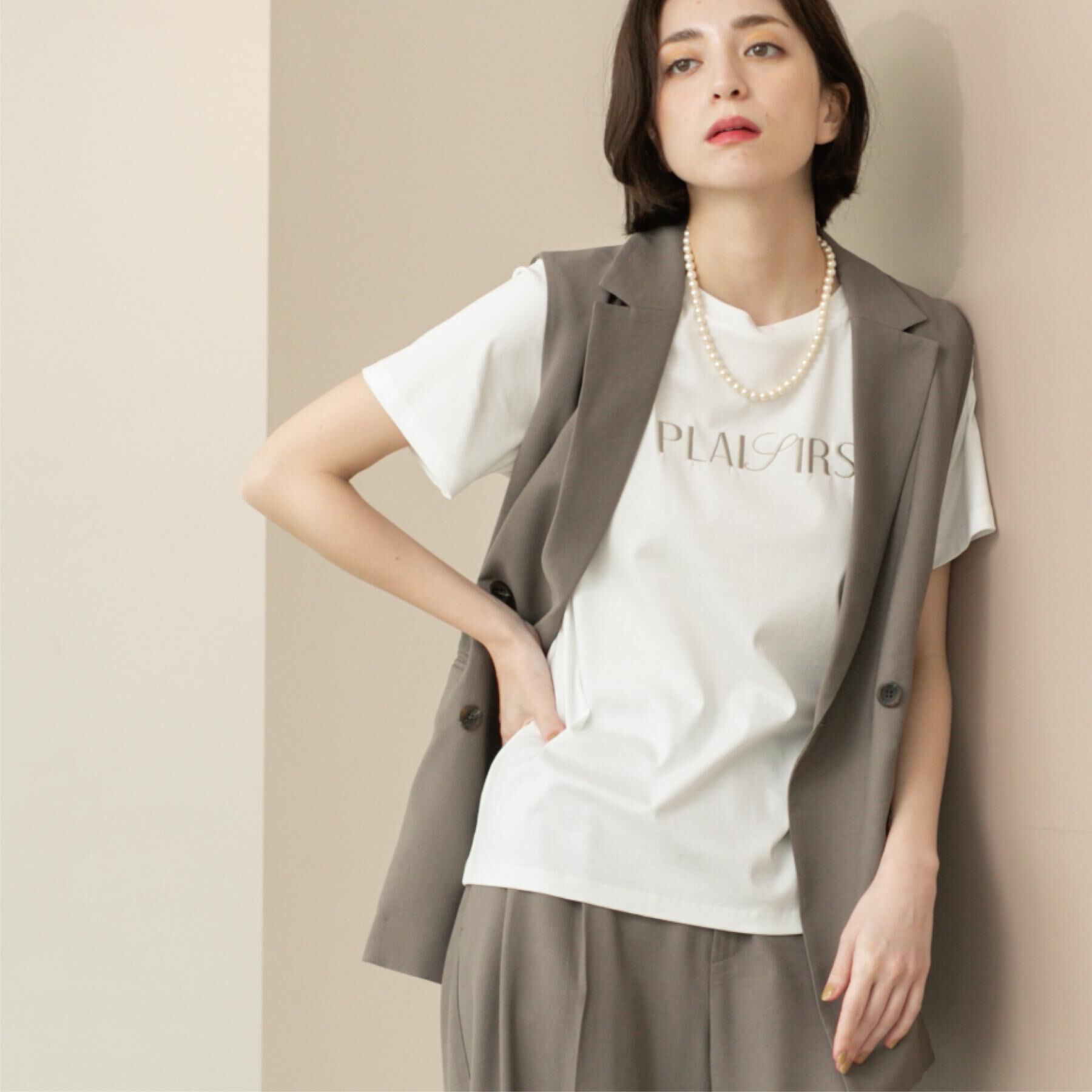 OPAQUE.CLIP「刺繍＆スパンコールロゴTシャツ【洗濯機洗い可】」|Tシャツ・カットソー|