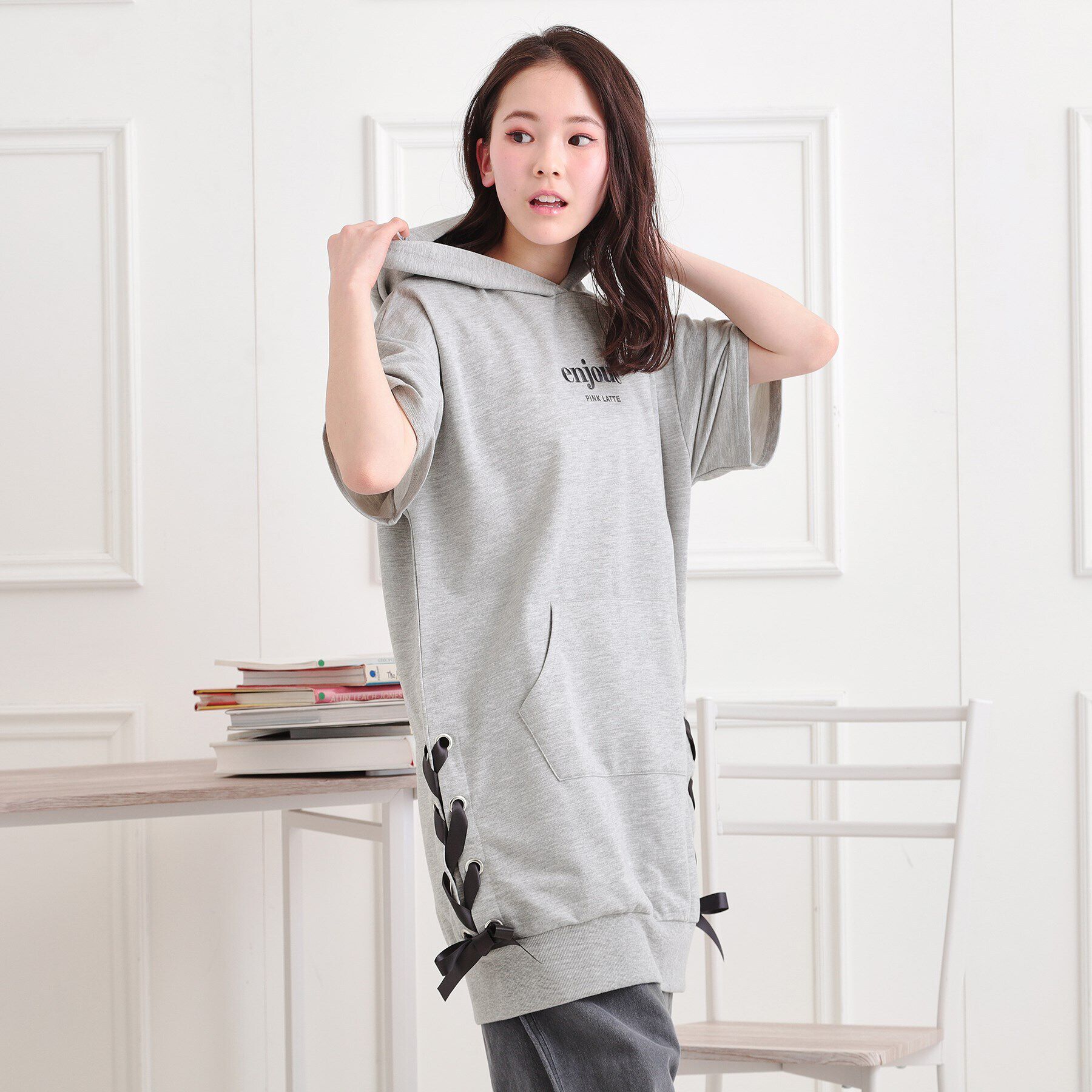 PINK-latte「ミニ裏レースパーカワンピース」|ワンピース|