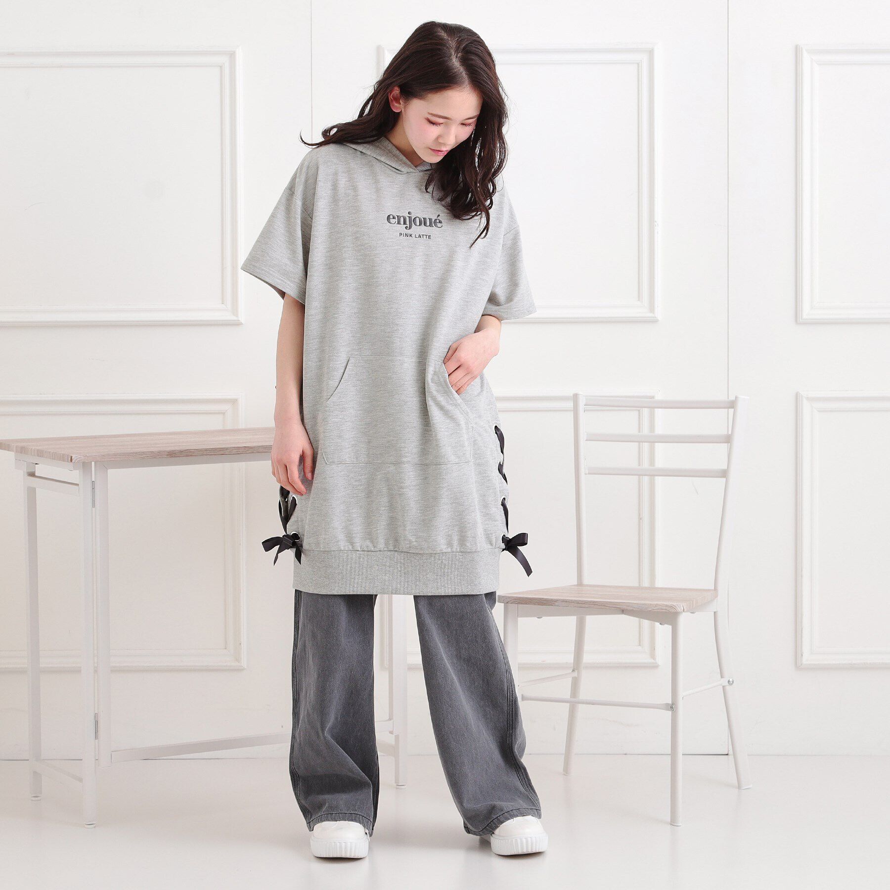 PINK-latte「ミニ裏レースパーカワンピース」|ワンピース|