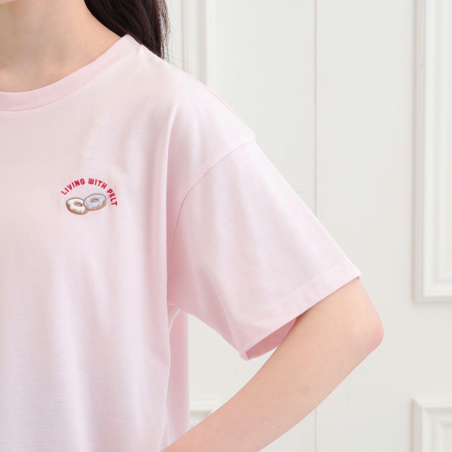 PINK-latte「◆ワンポイント刺繍Tシャツ」|Tシャツ・カットソー|