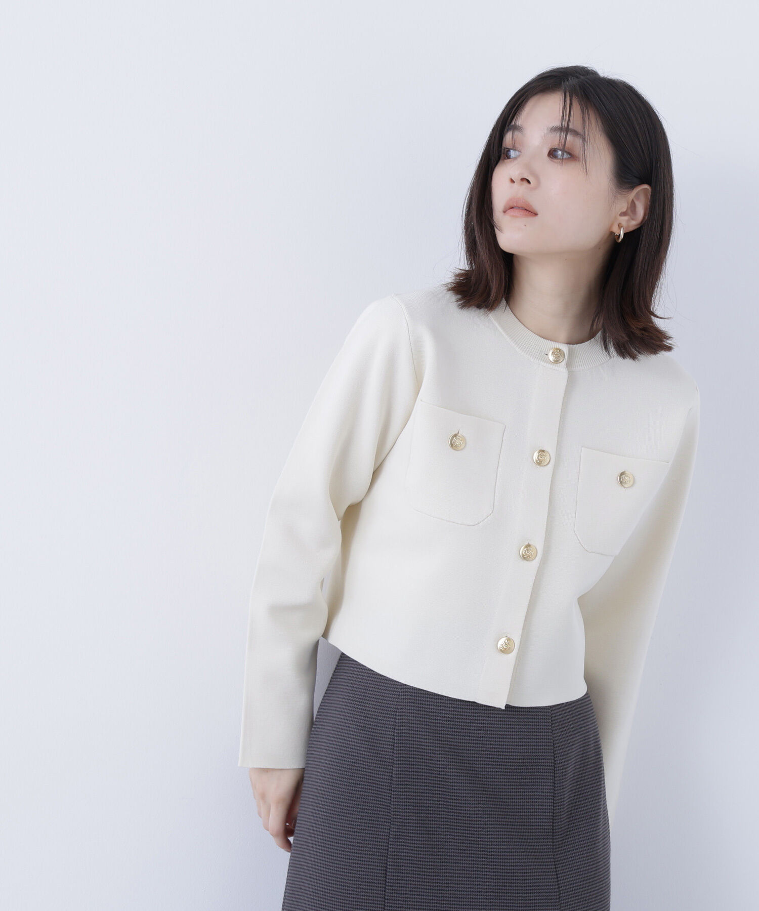  「エンブレムボタンニットジャケット」|ニット・セーター|