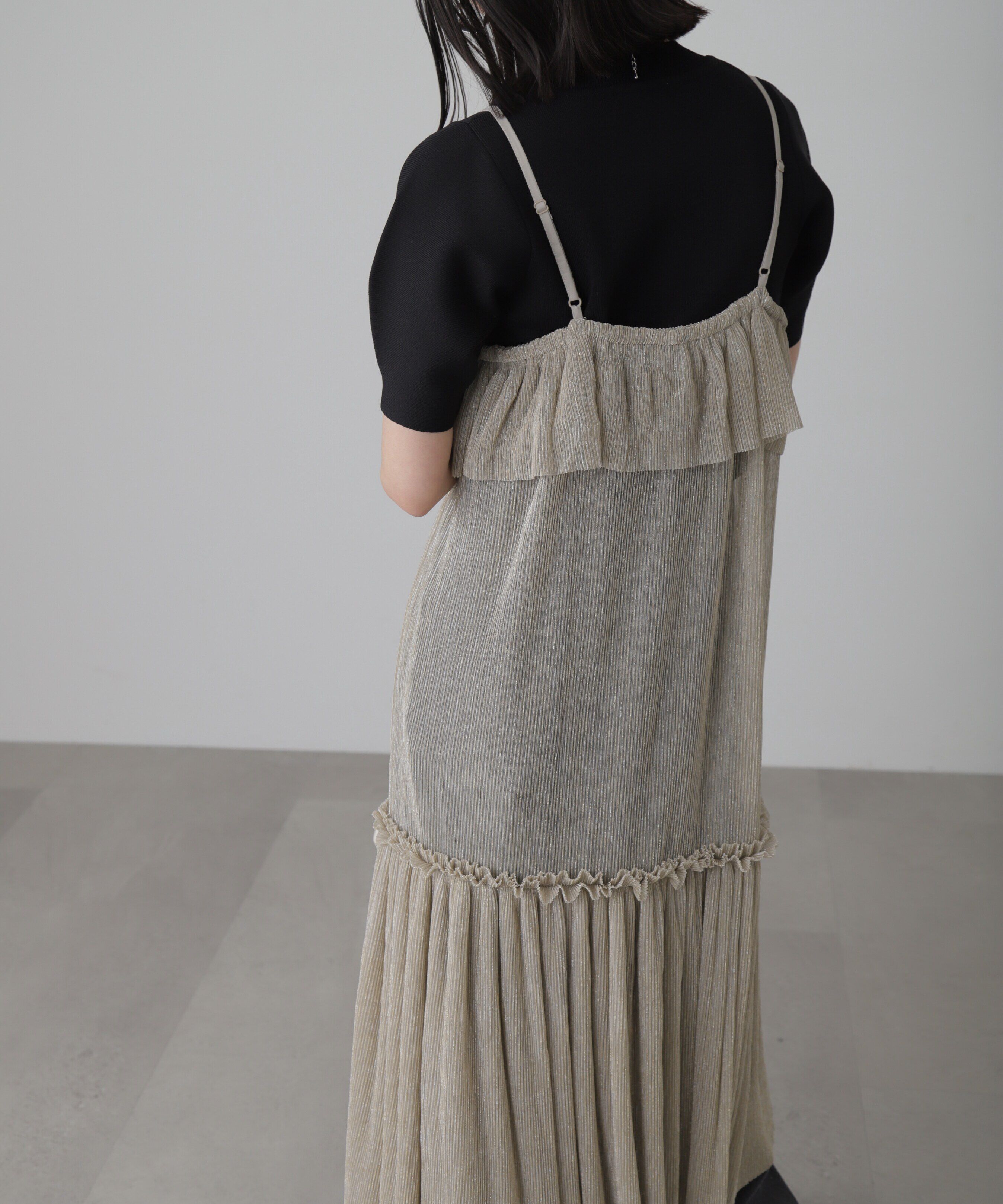  「［ブルーカラーWEB限定］ラメプリーツシアーキャミソールワンピース」|ワンピース|