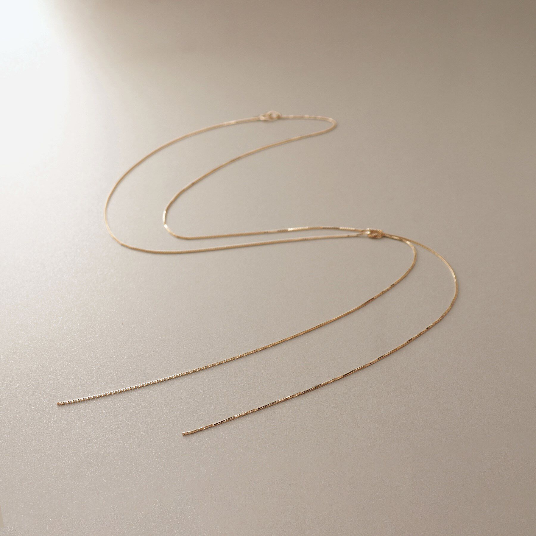 COCOSHNIK「K10ベネチアンノットY ネックレス」|ネックレス|イエローゴールド(1