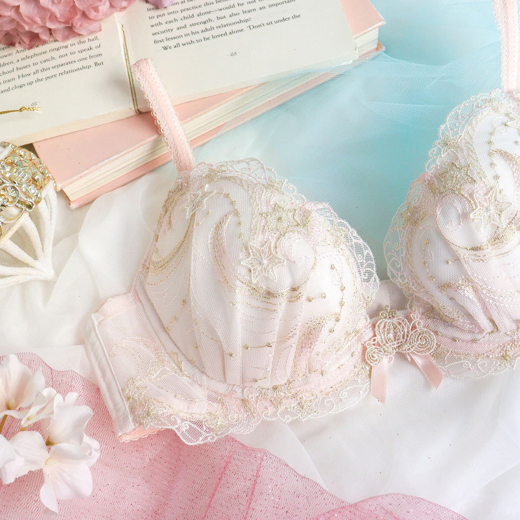 Risa Magli「ブラム ブラジャー（E-F）＜リサマリ ミラクル谷間ブラ＞」|インナー|