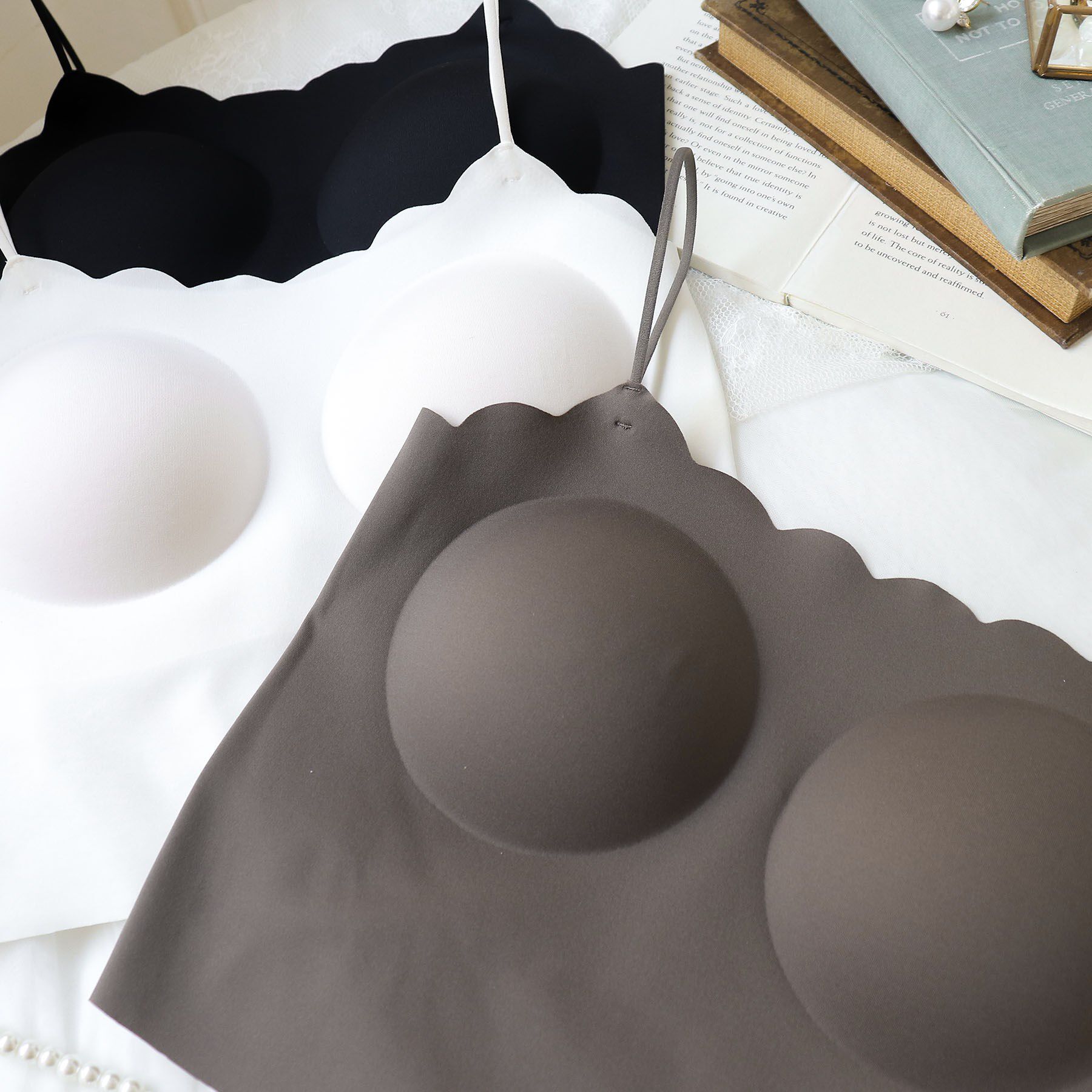 Risa Magli「ジニー シームレススカラップキャミソール」|キャミソール|