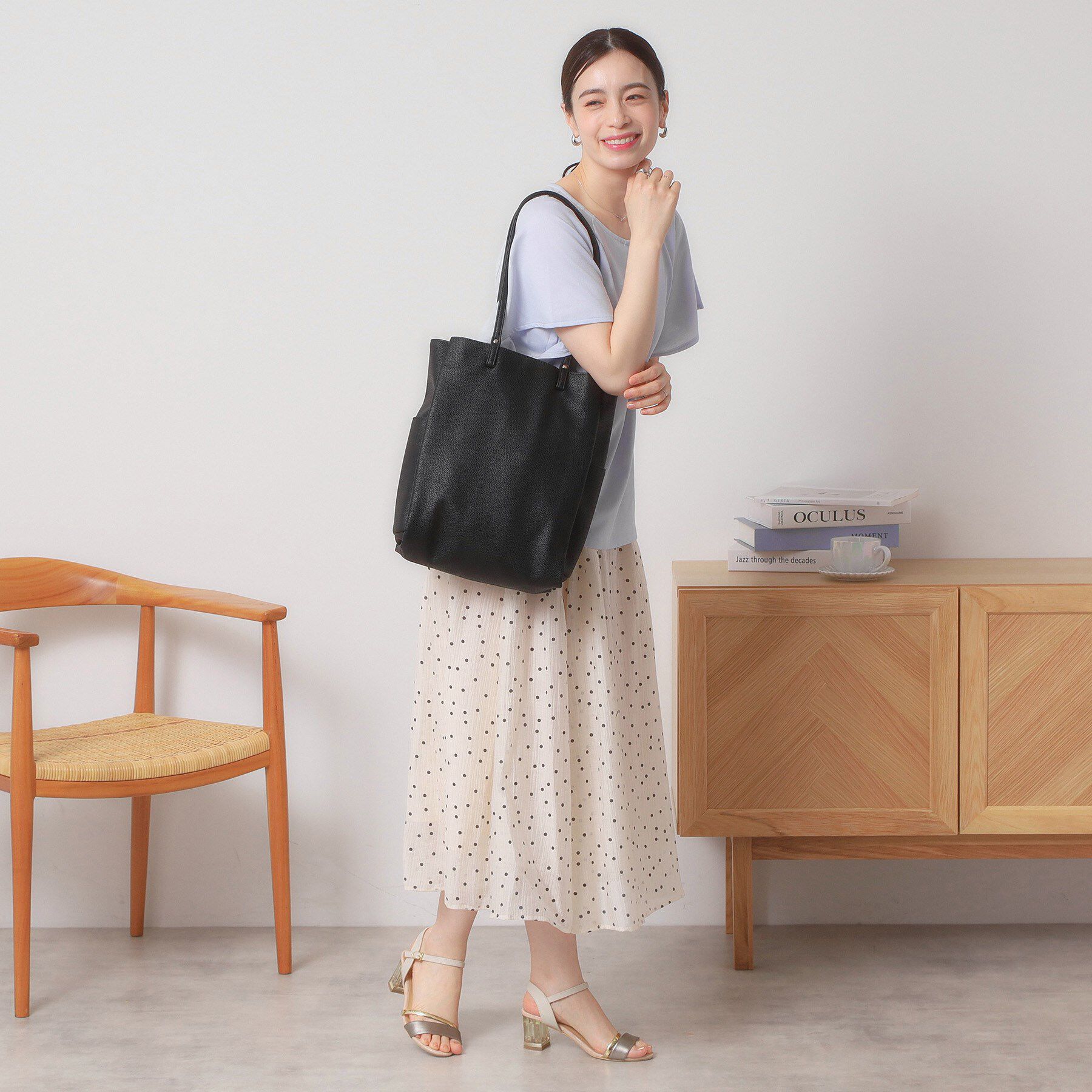 ITS&rsquo;DEMO「【A4対応】縦型三層トート」|トートバッグ|