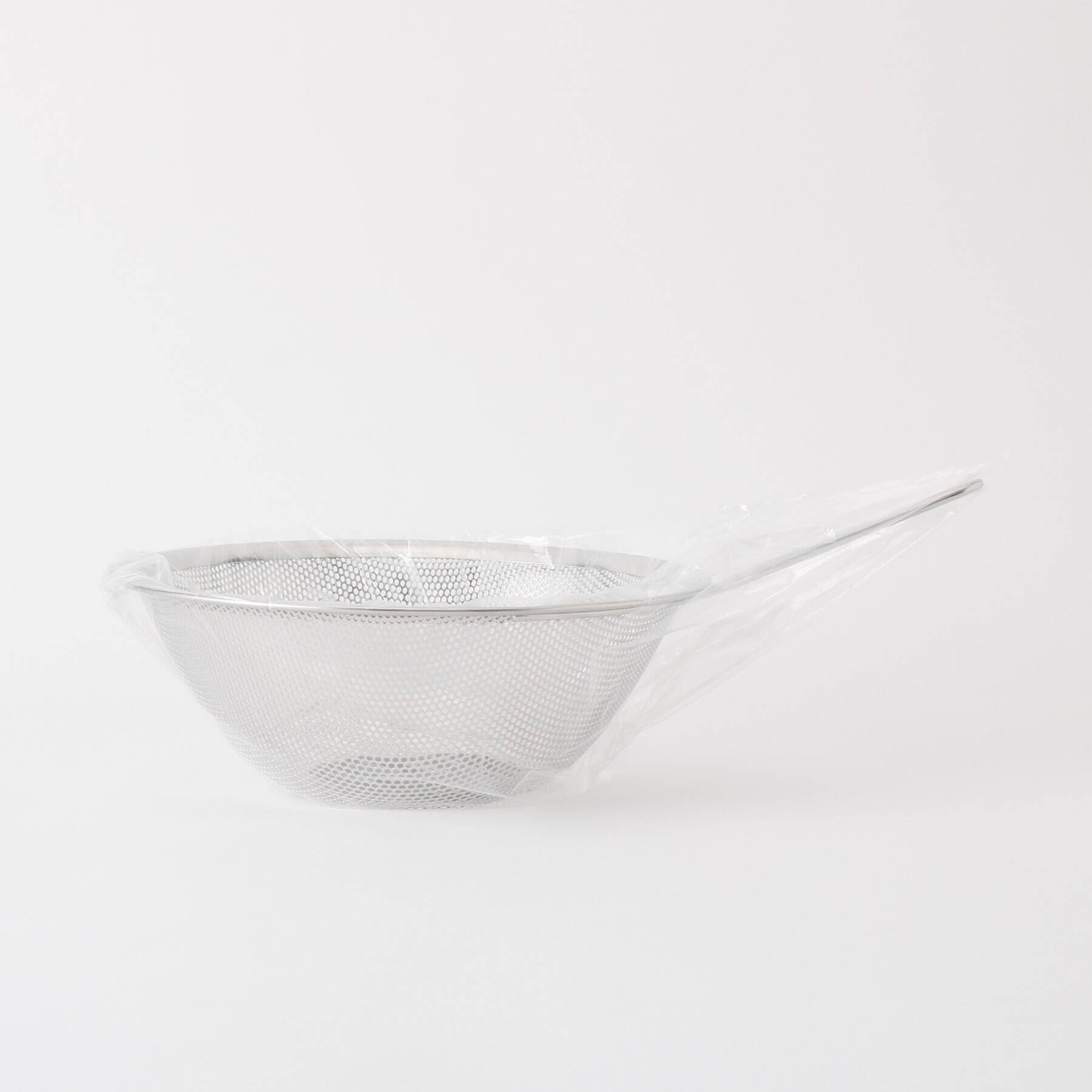 212 KITCHEN STORE「柳宗理 ステンレス 手付パンチングストレナー23cm」|食器・キッチングッズ|