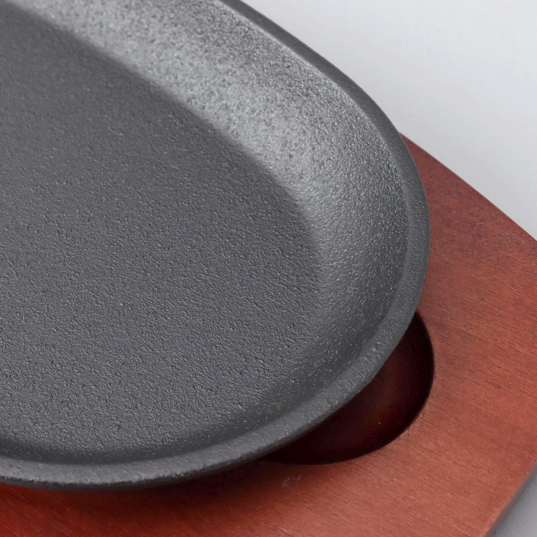 212 KITCHEN STORE「スプラウト 鉄鋳物製ステーキ皿 (小判型)」|食器・キッチングッズ|