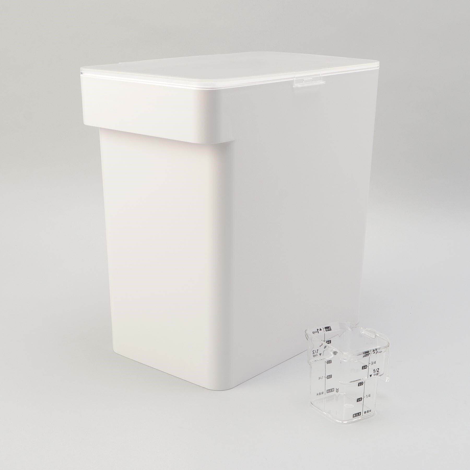 212 KITCHEN STORE「密閉米びつ タワー 10kg 計量カップ付 WH 山崎実業 ＜tower タワー＞」|食器・キッチングッズ|