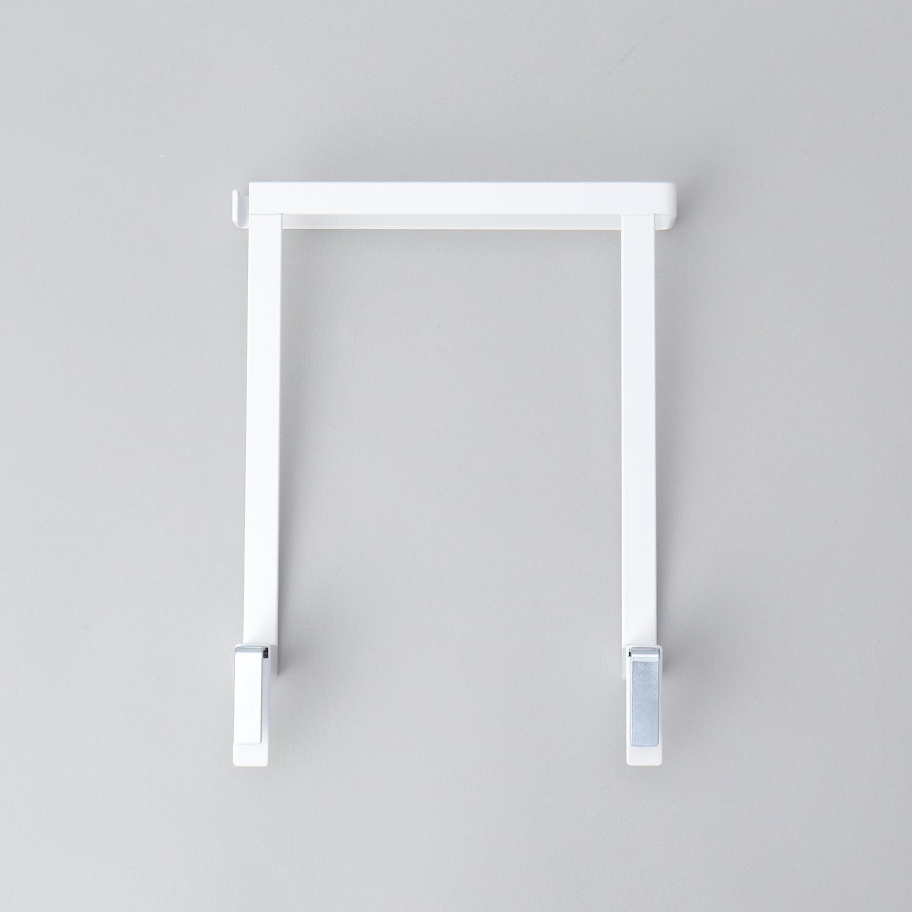 212 KITCHEN STORE「キッチンシンク下収納扉タオルハンガー WH 山崎実業 ＜tower タワー＞」|食器・キッチングッズ|