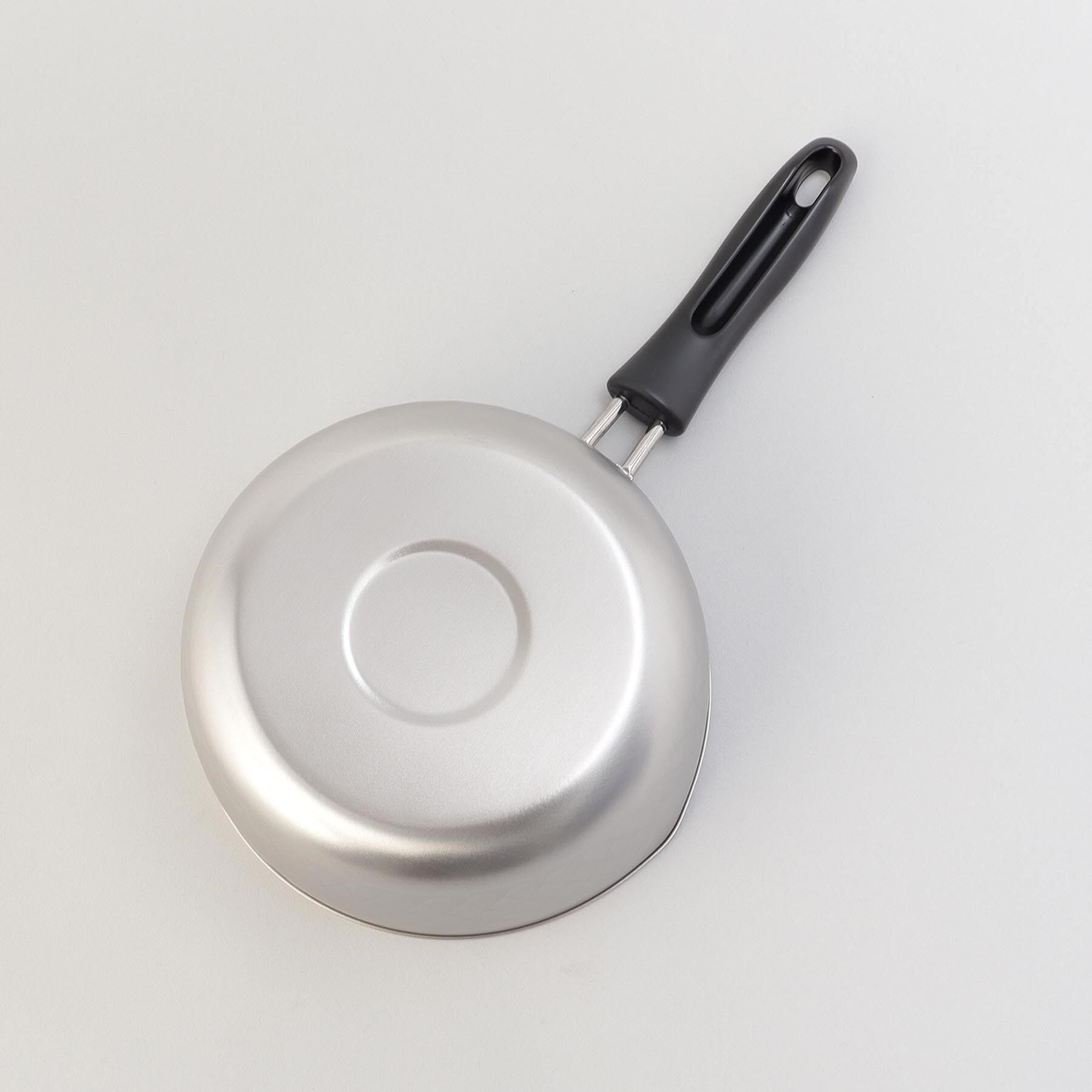 212 KITCHEN STORE「銀河エンボス加工 ステンレス製行平鍋18cm」|食器・キッチングッズ|