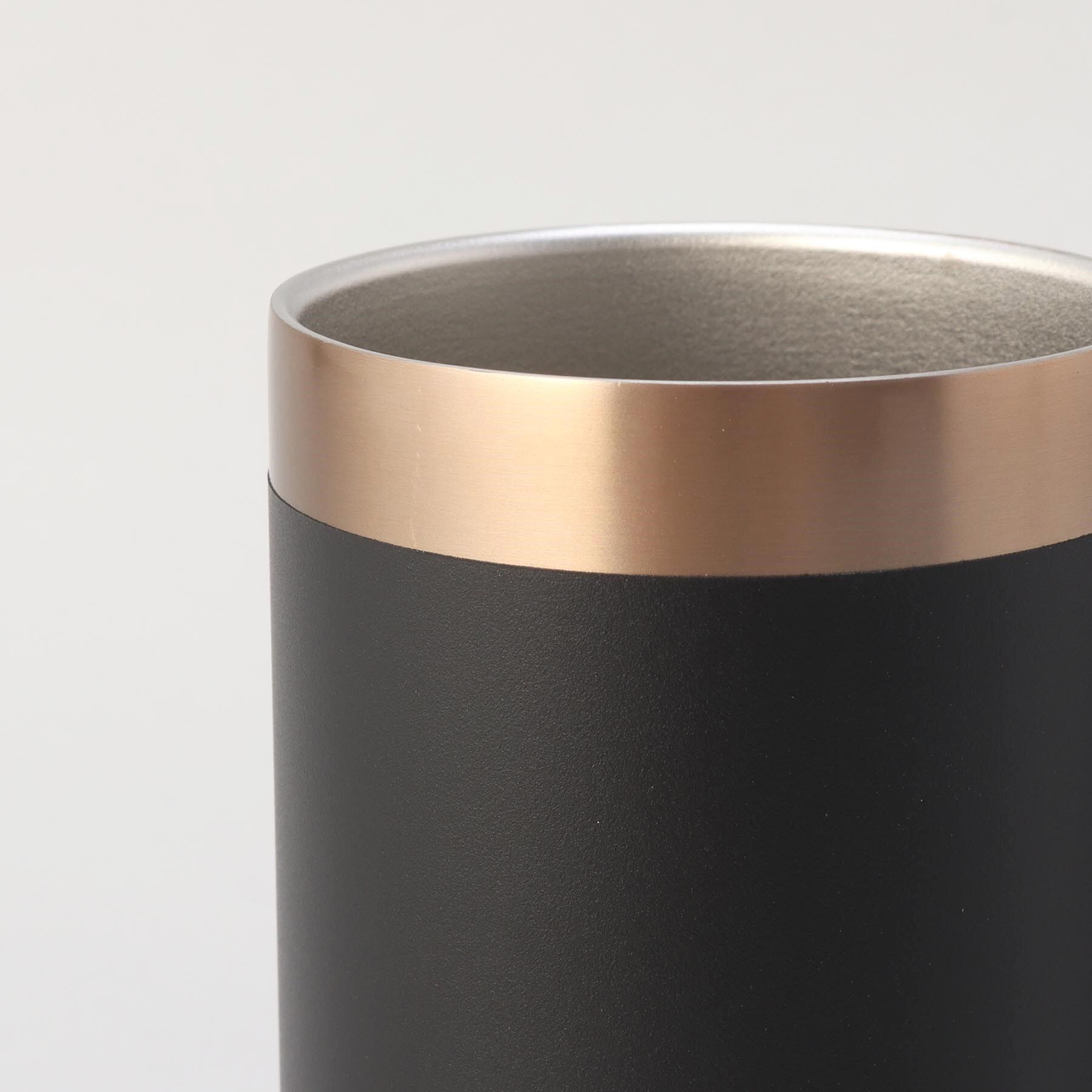 212 KITCHEN STORE「喉越しを楽しむジョッキ BK」|グラス・マグカップ|