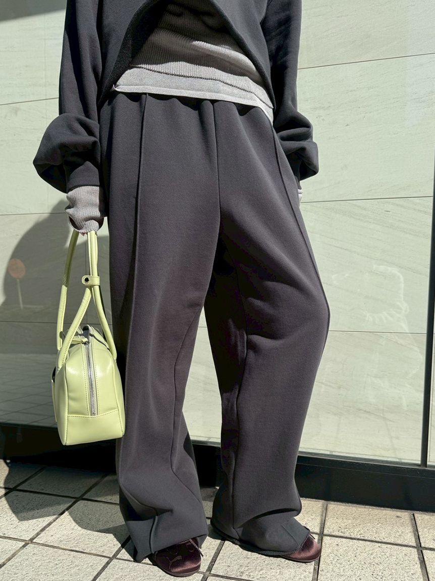 emmi atelier「Vネックスウェットプルオーバー【セットアップ対応】」|Tシャツ・カットソー|