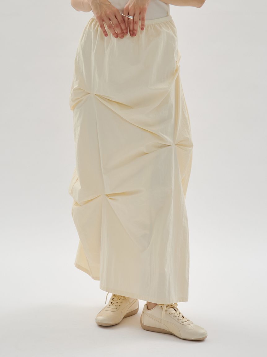 emmi atelier「タックフォルムスカート/撥水」|スカート|