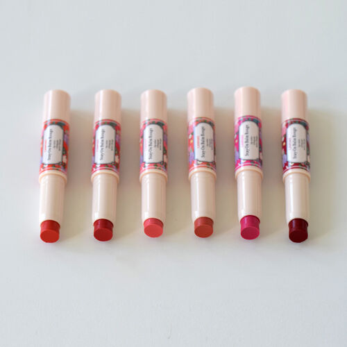 キャンメイク「ステイオンバームルージュ 02スマイリーガーベラ」|リップメイク|