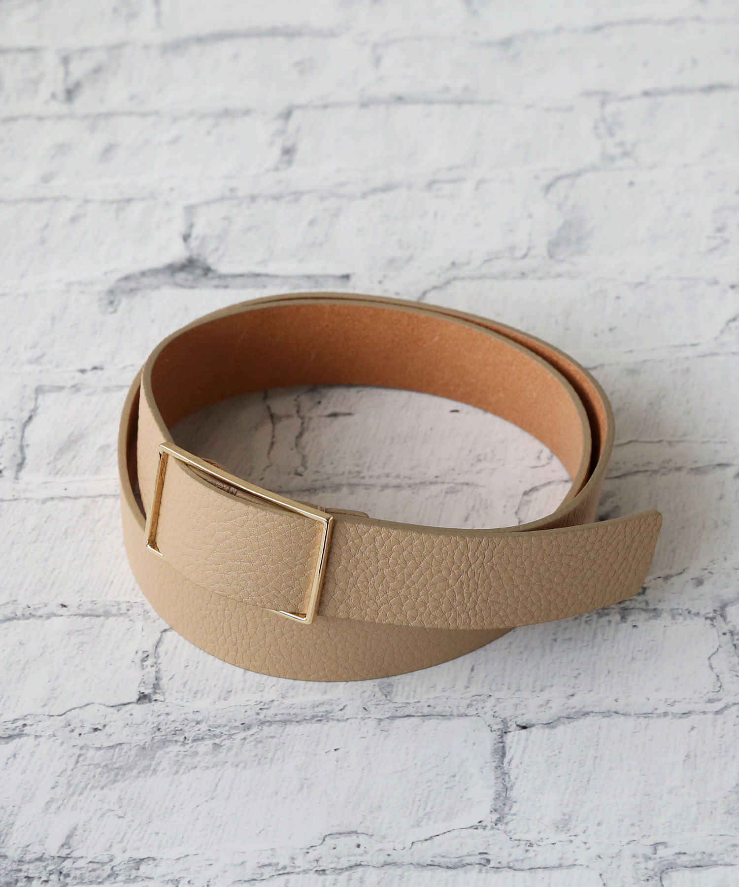 colleca la「スライドバックルレザーベルト」|ベルト|ベージュ